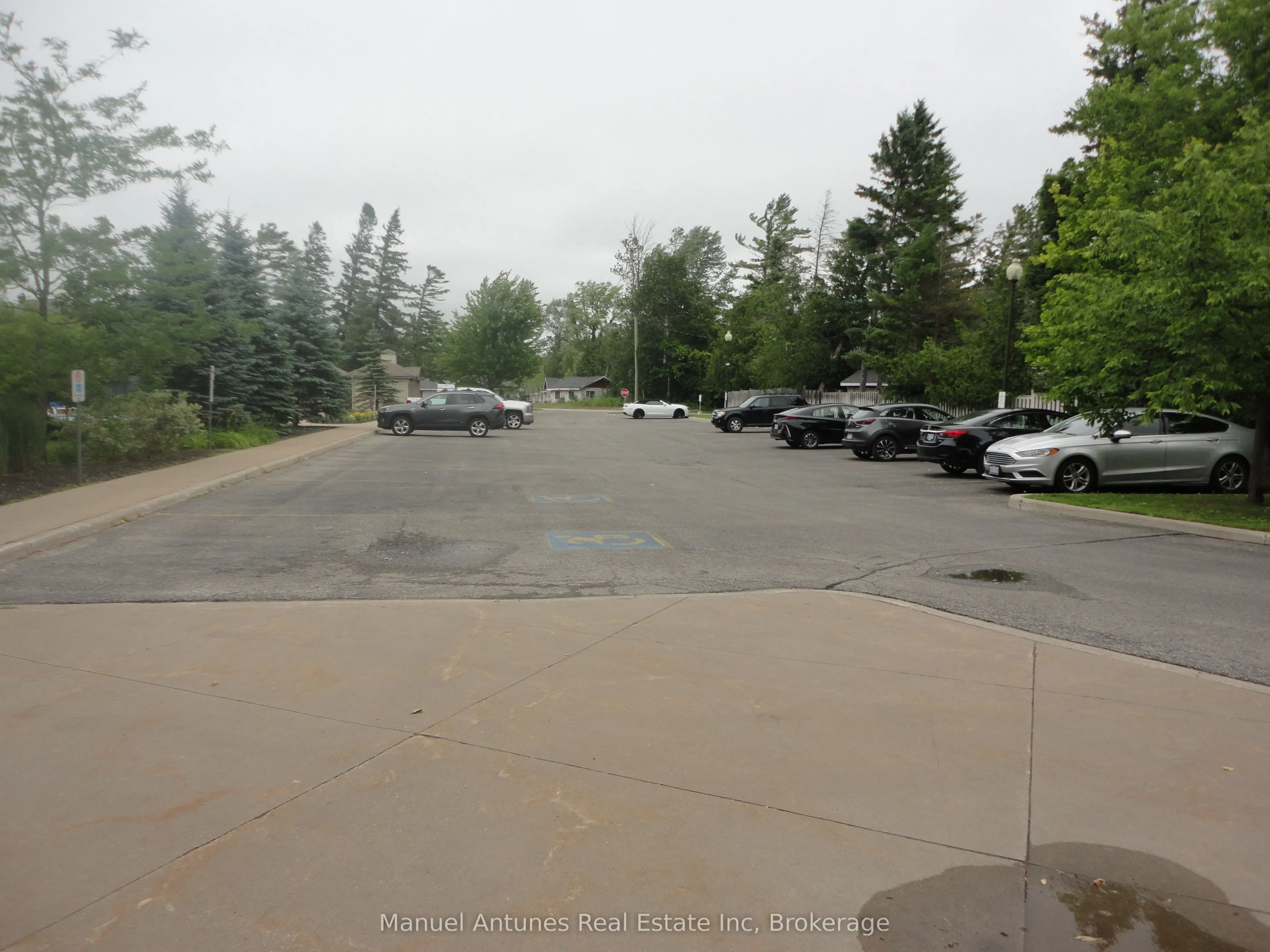 764 River Road E, #101