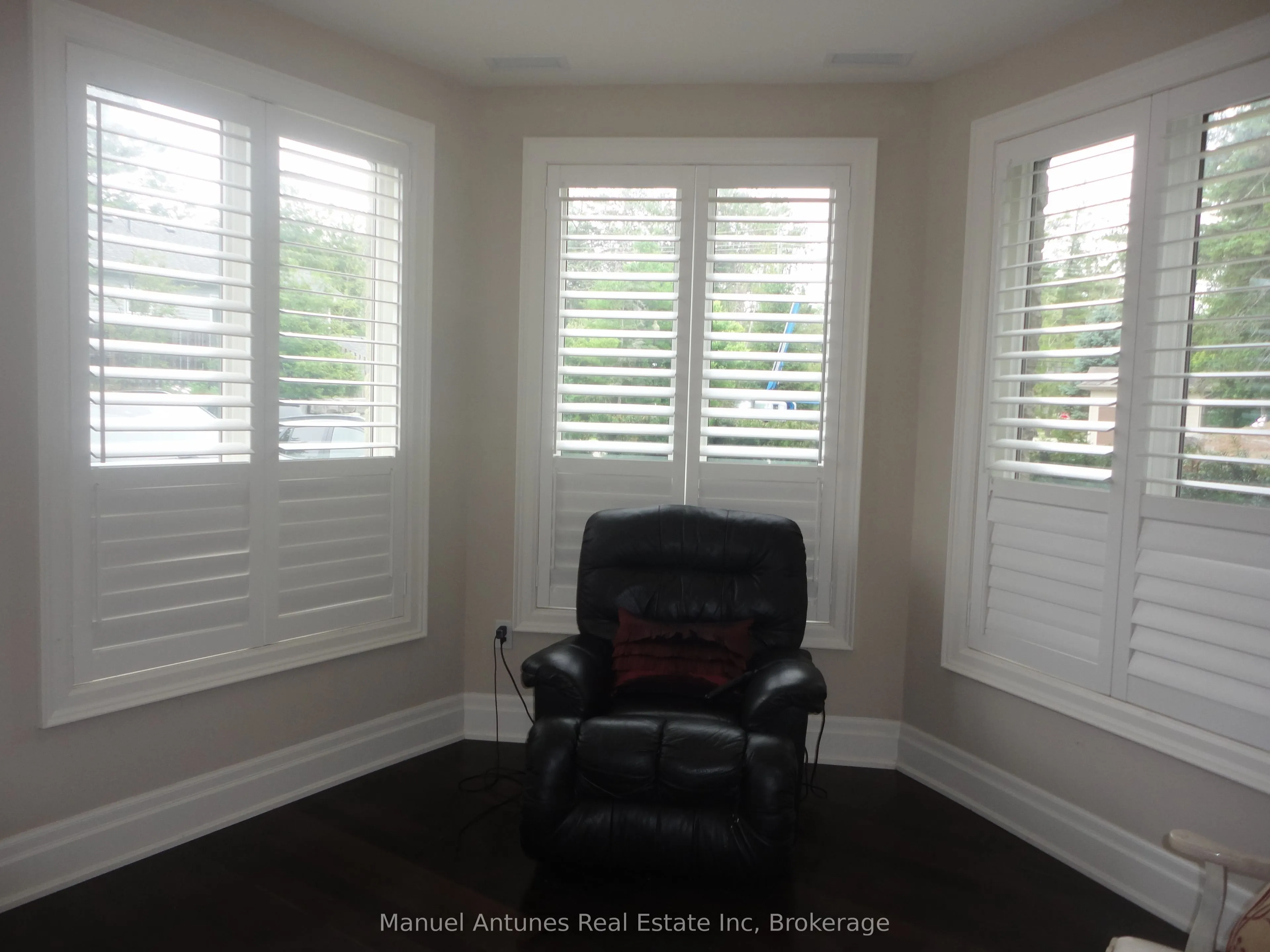 764 River Road E, #101