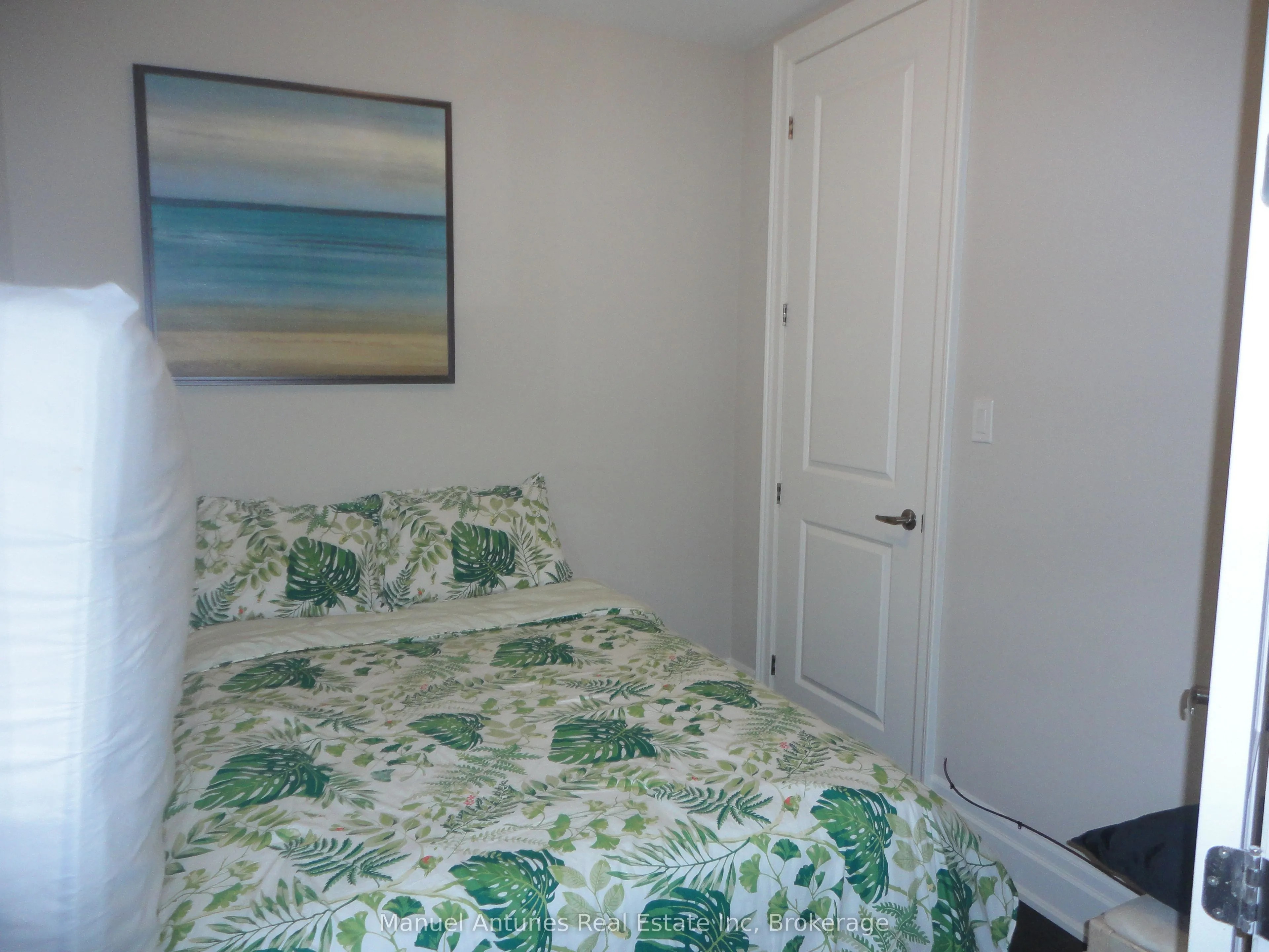 764 River Road E, #101