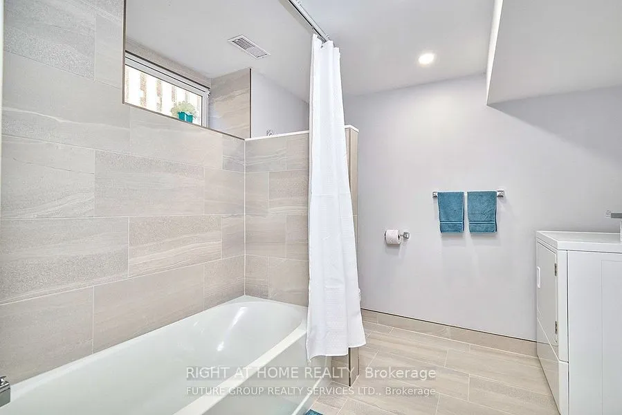 156 Peel Street, #Lower level