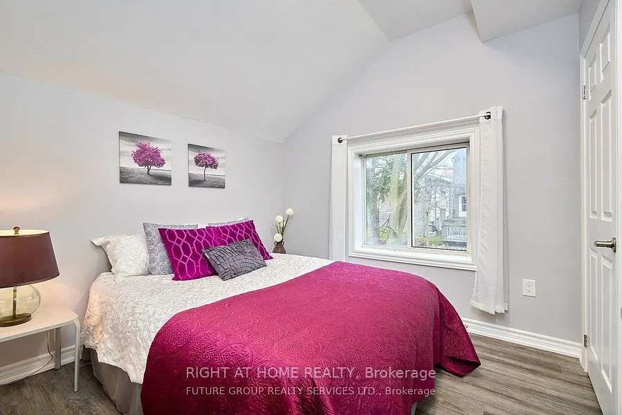 156 peel Street, #B