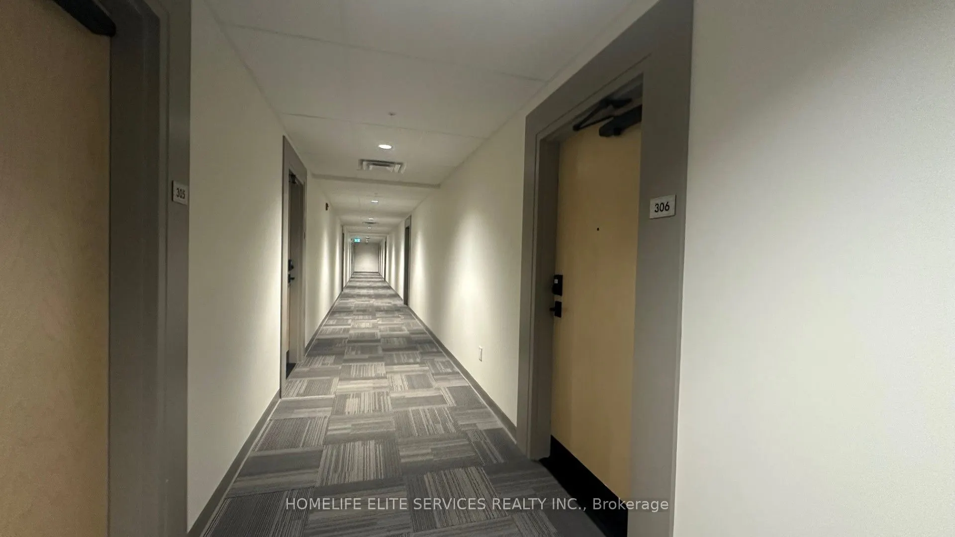 121 Mary Street, #306
