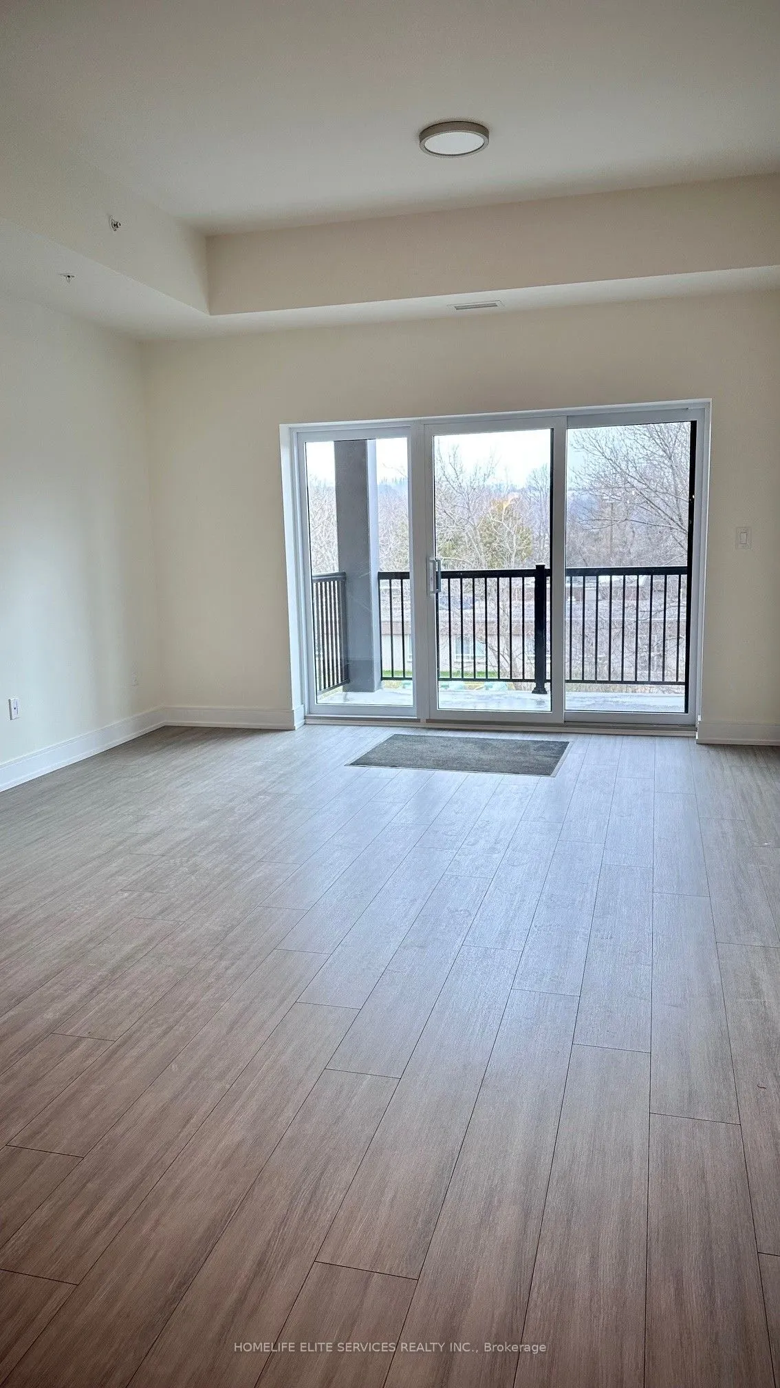 121 Mary Street, #306