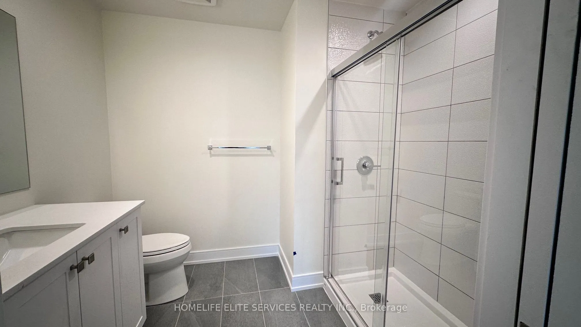 121 Mary Street, #306