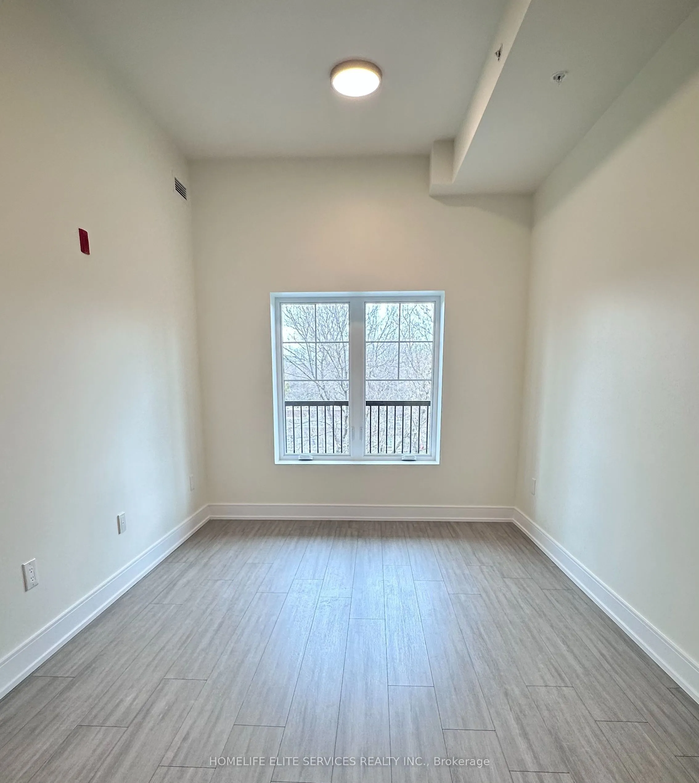 121 Mary Street, #306