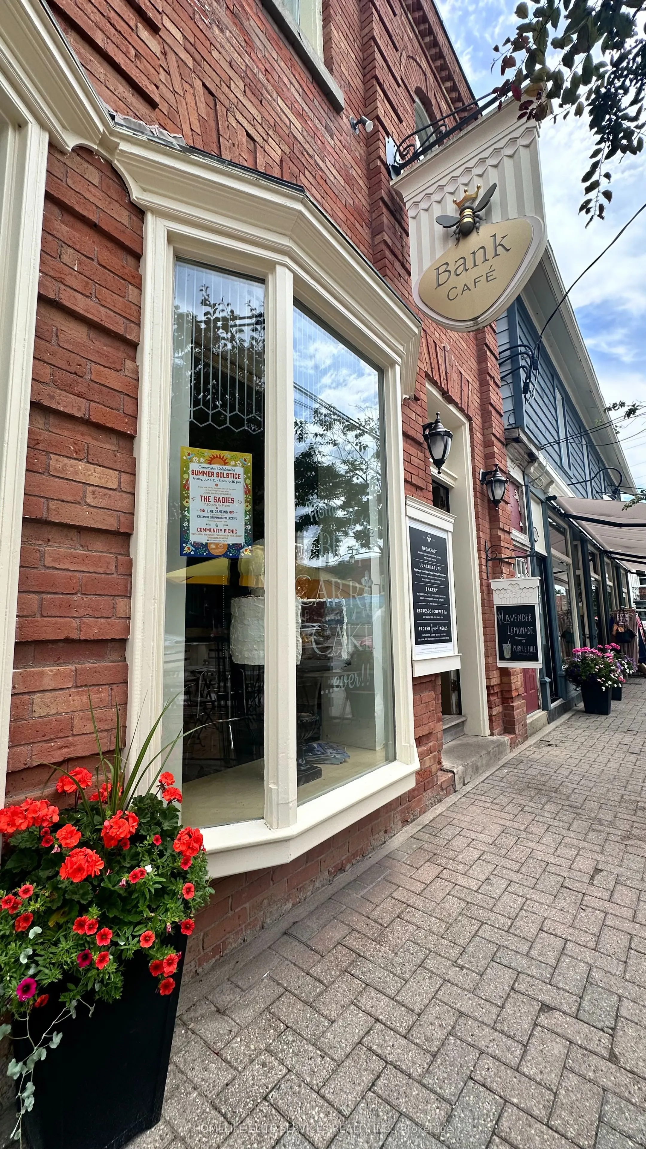 121 Mary Street, #306