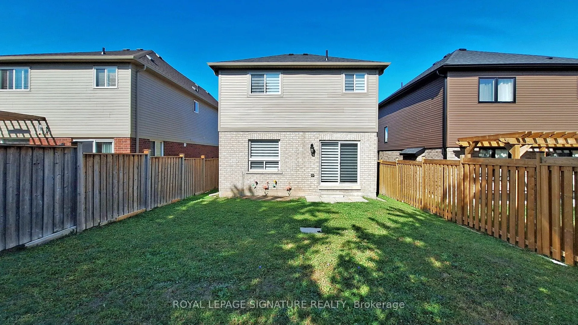 138 Sun King Crescent