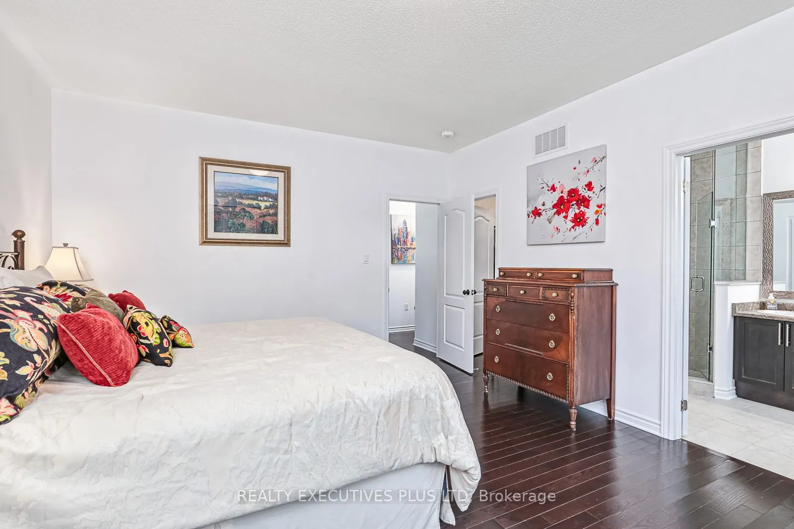 25 Mclean Avenue