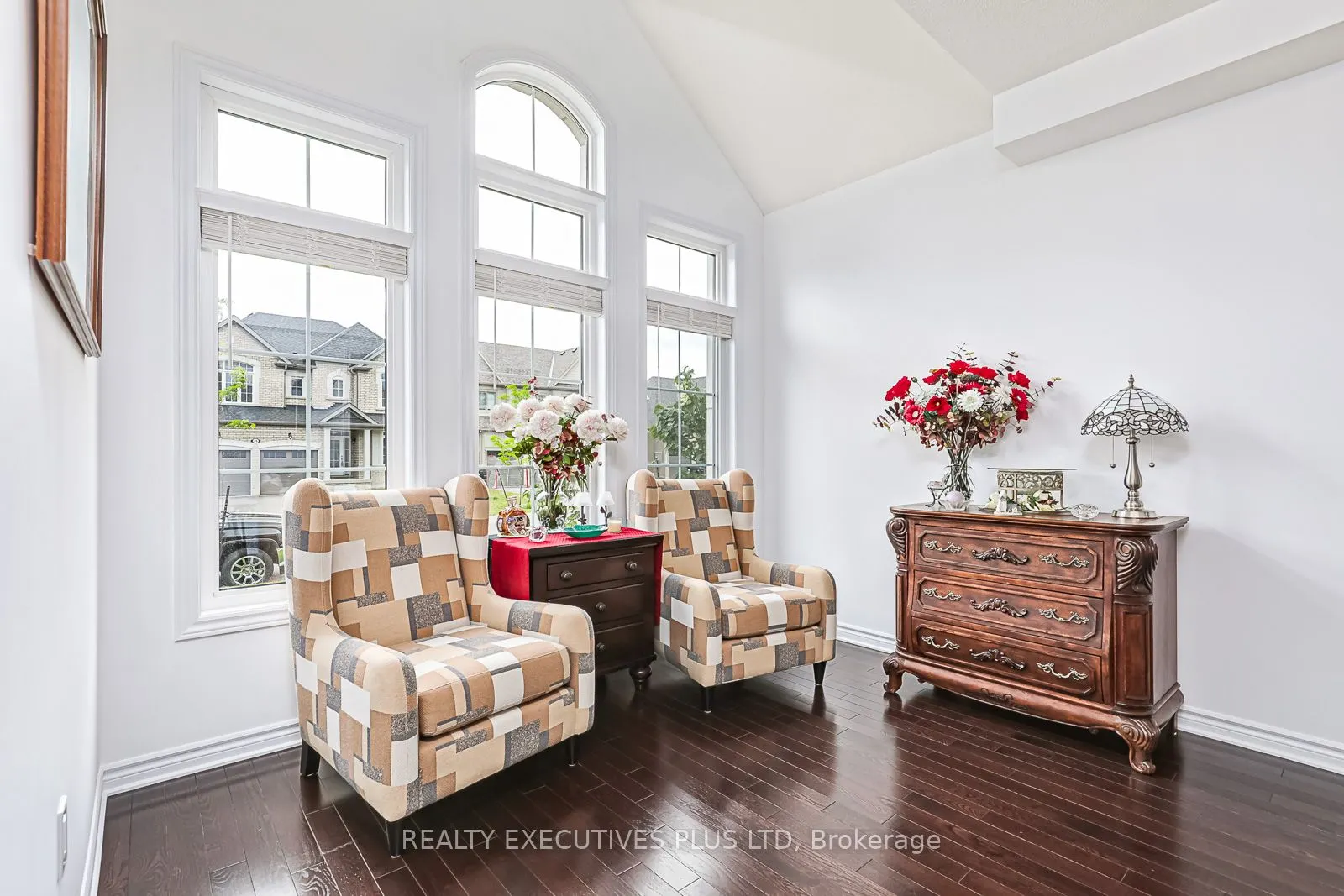 25 Mclean Avenue