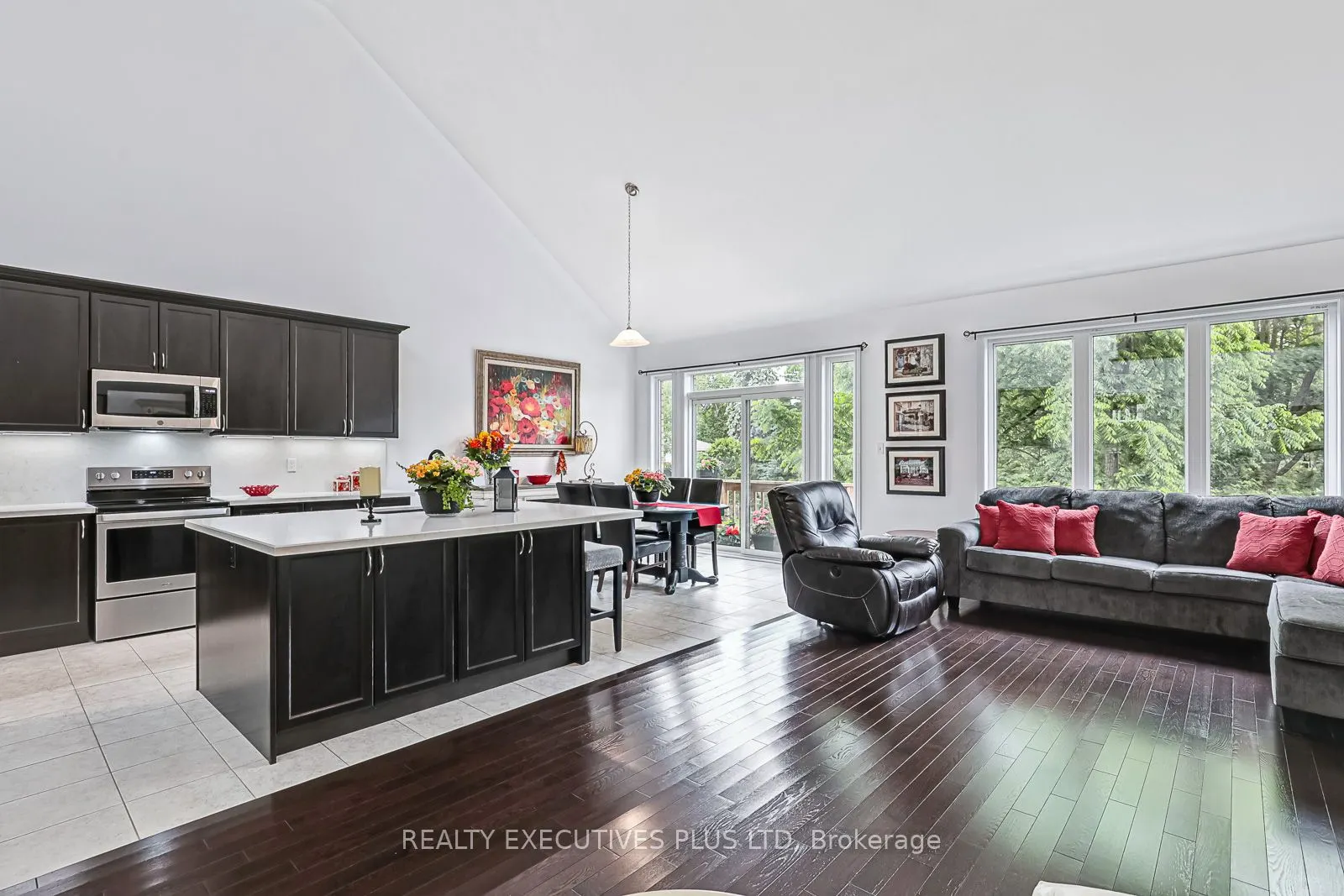 25 Mclean Avenue