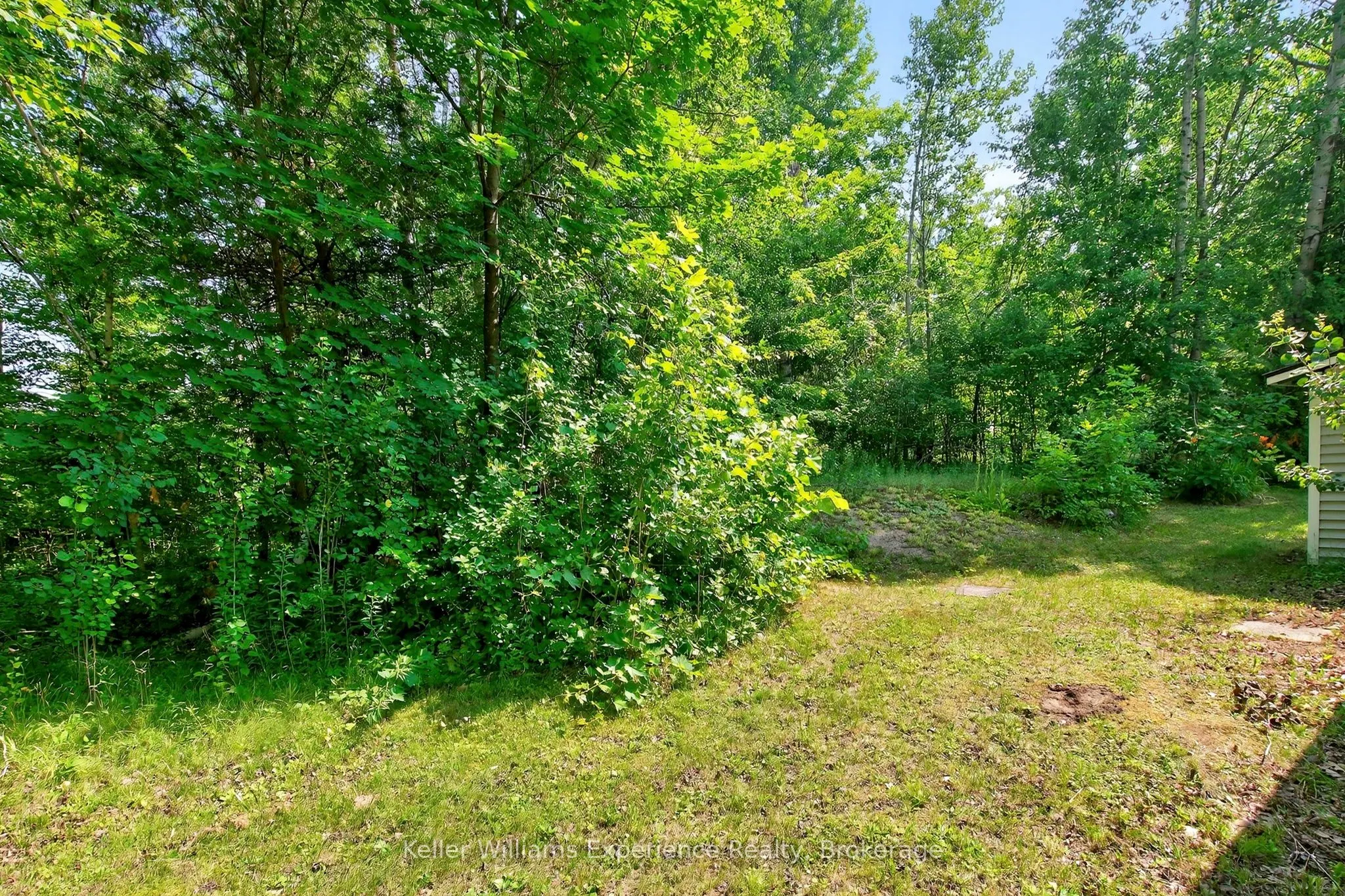 180&184 Silver Birch Crescent