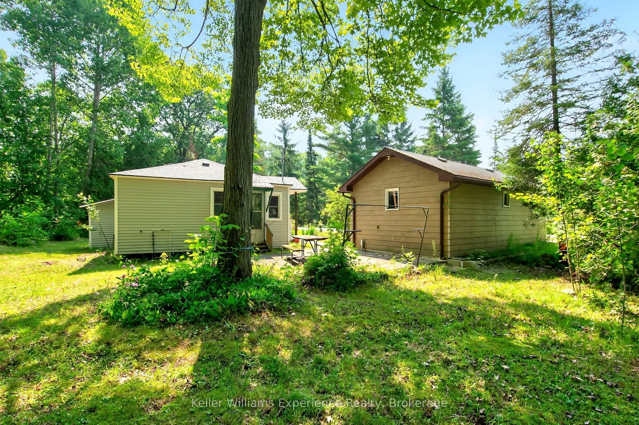 180&184 Silver Birch Crescent