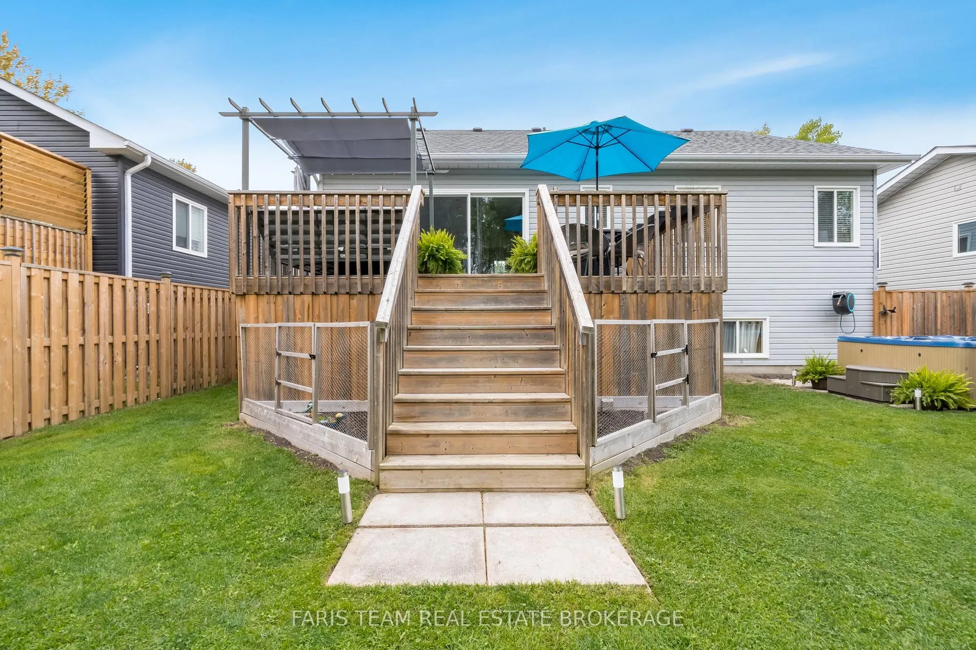 27 Marilyn Avenue S