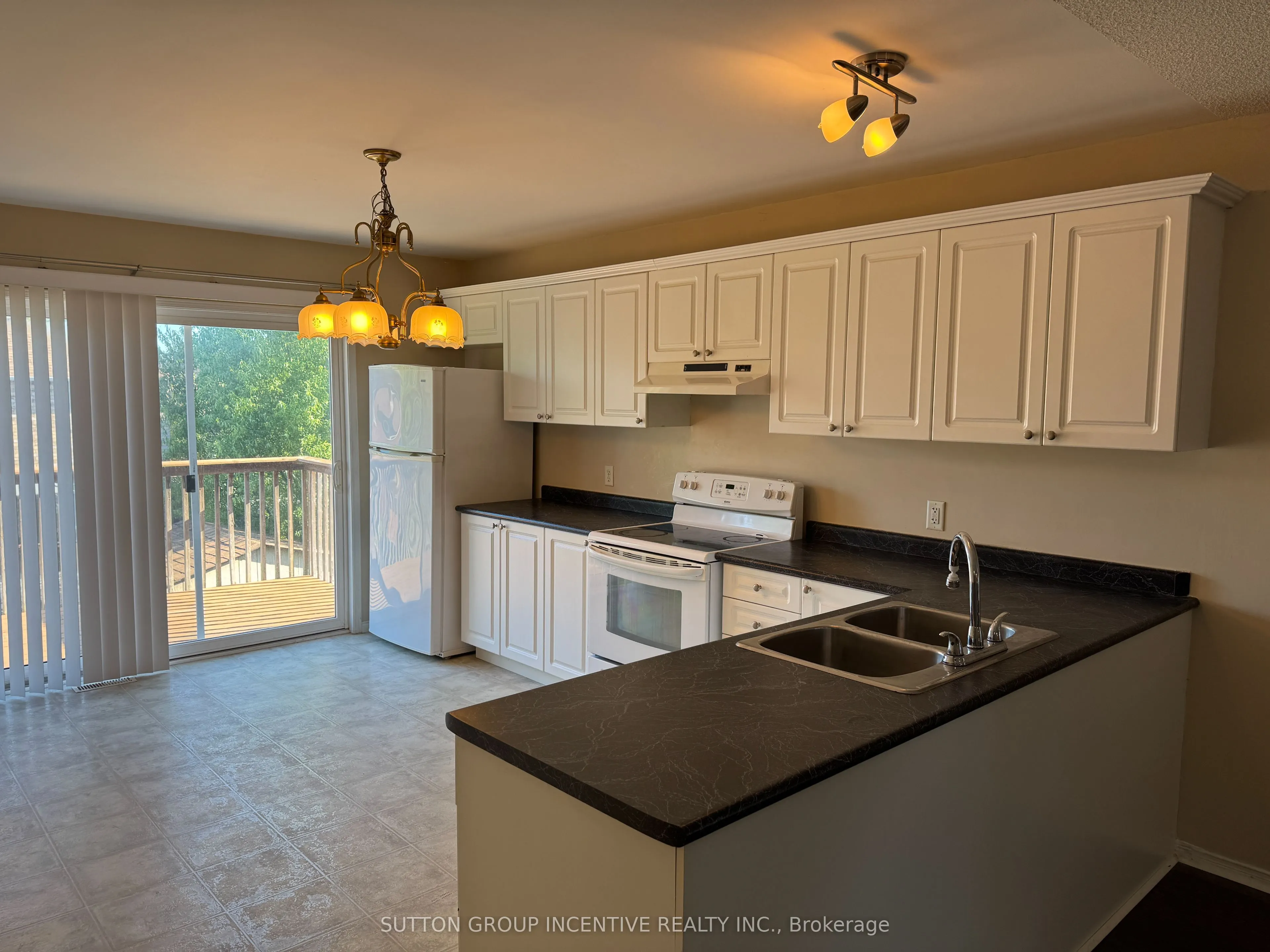 136 Nathan Crescent