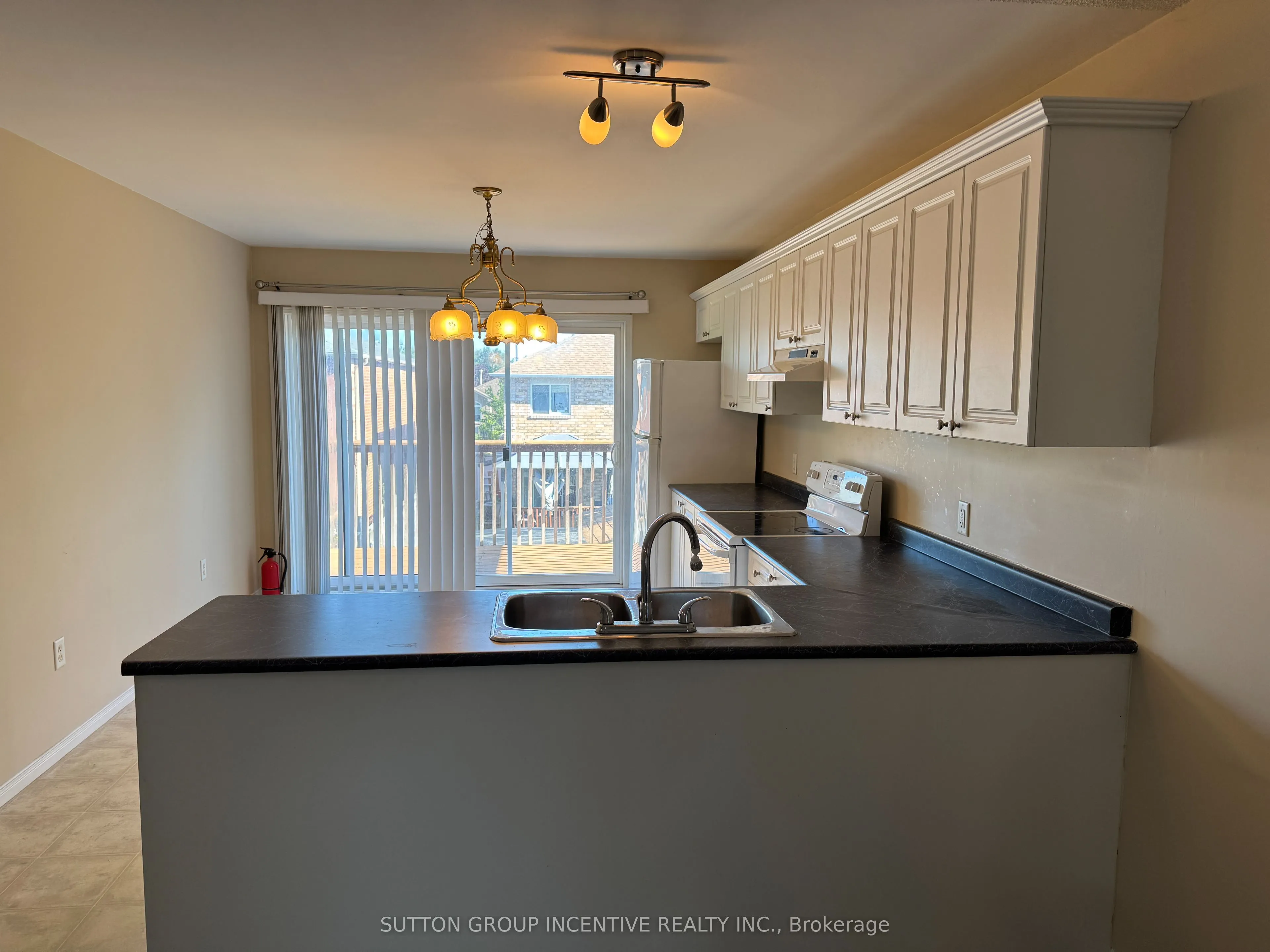 136 Nathan Crescent