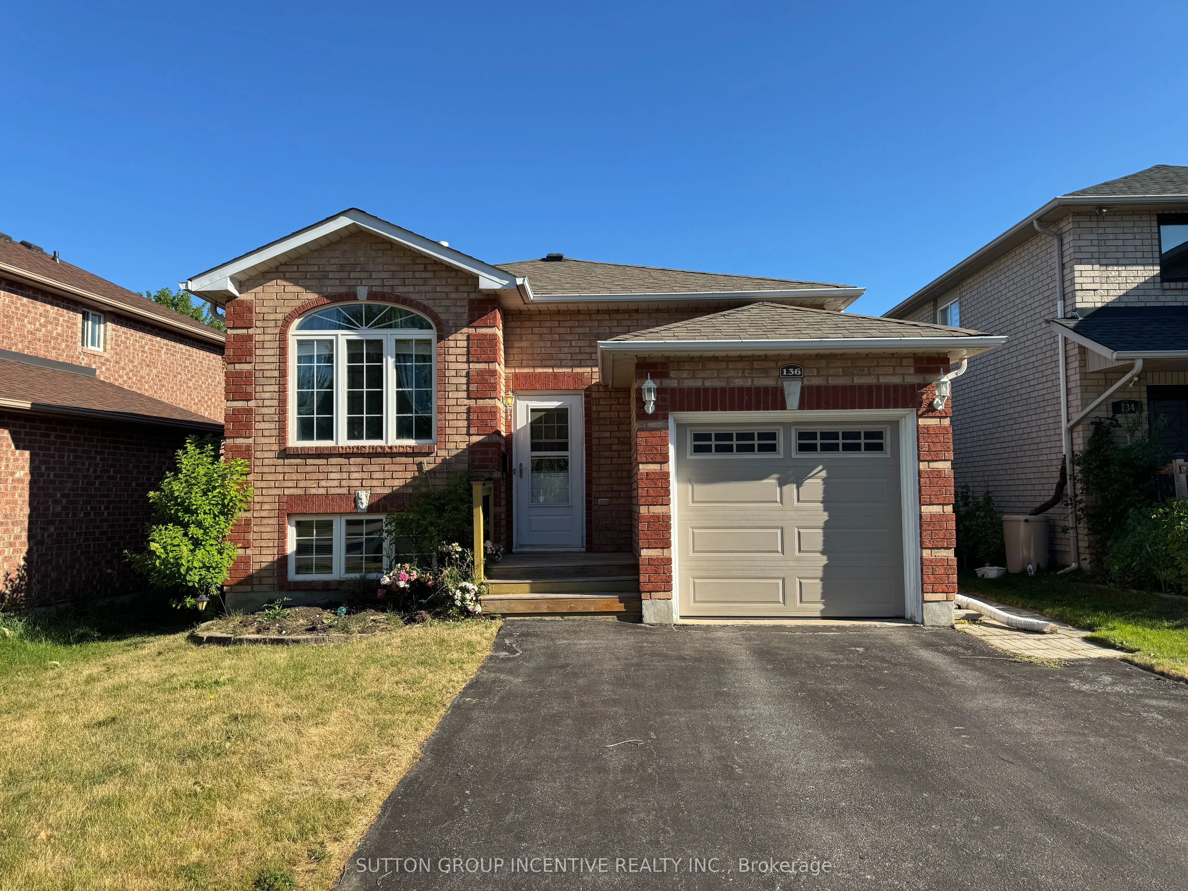 136 Nathan Crescent