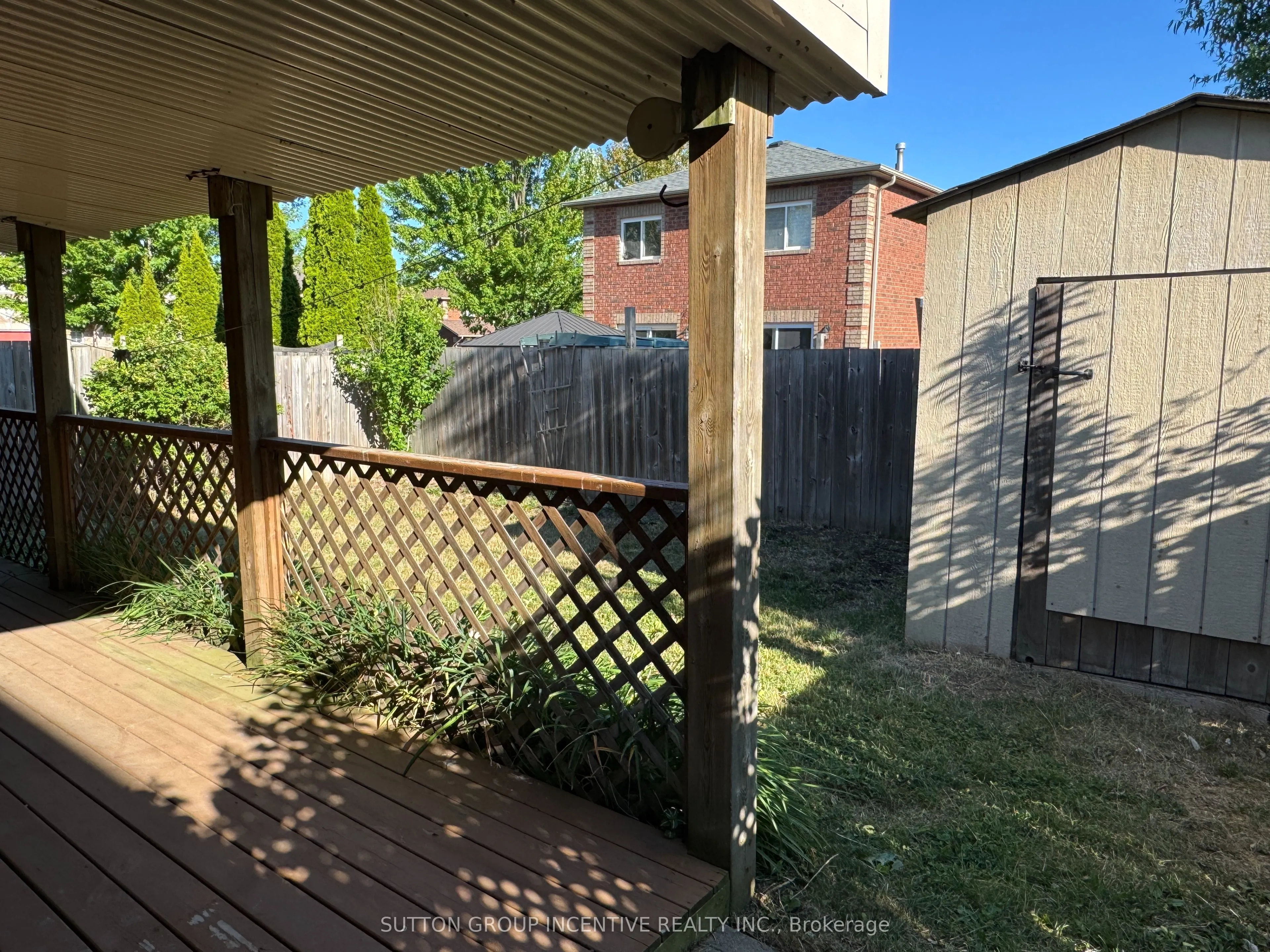 136 Nathan Crescent