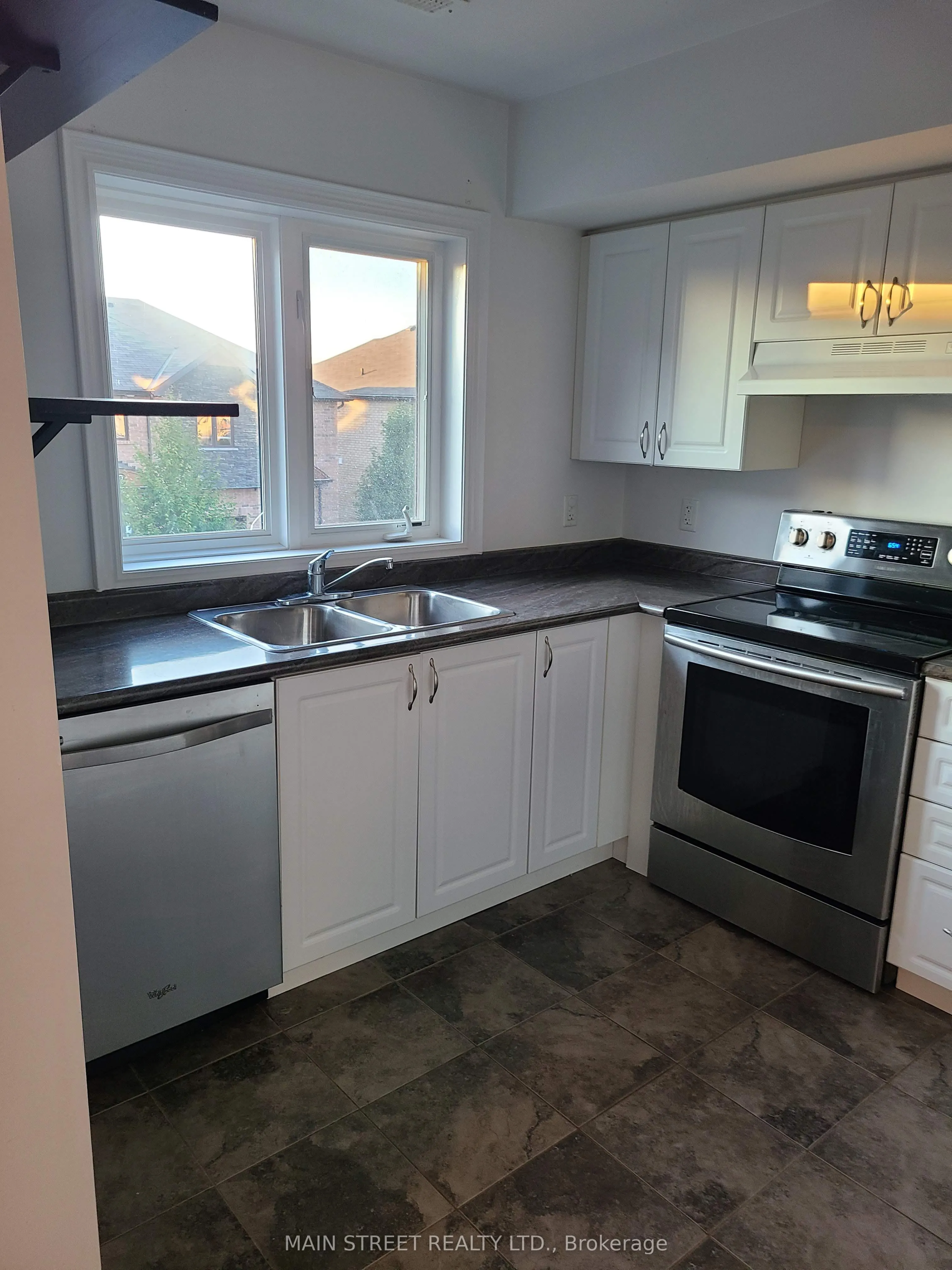 35 Madelaine Drive, #5