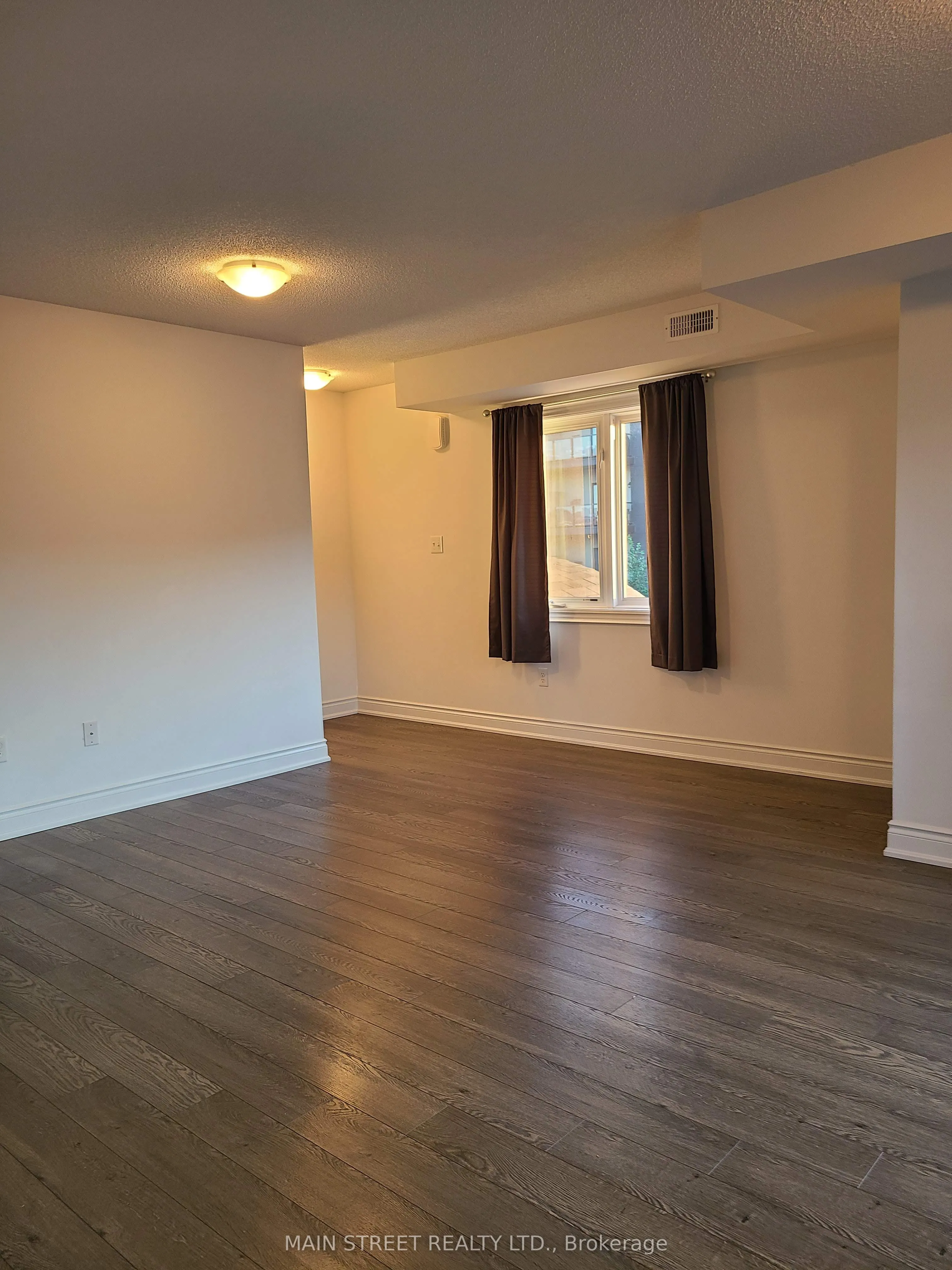 35 Madelaine Drive, #5