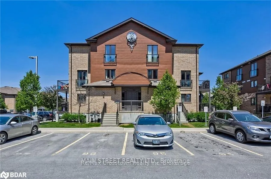 35 Madelaine Drive, #5