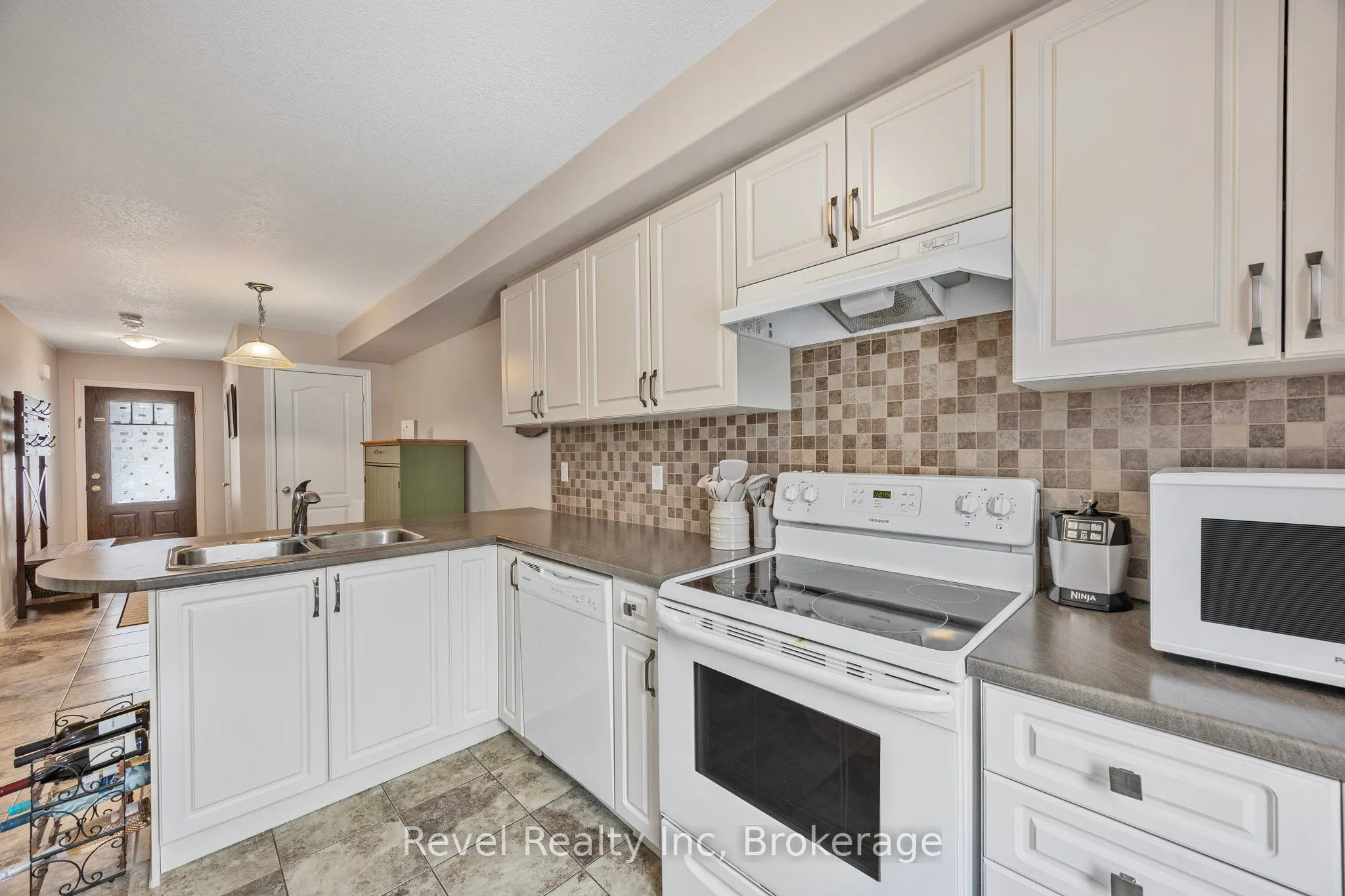 1041 Cook Drive