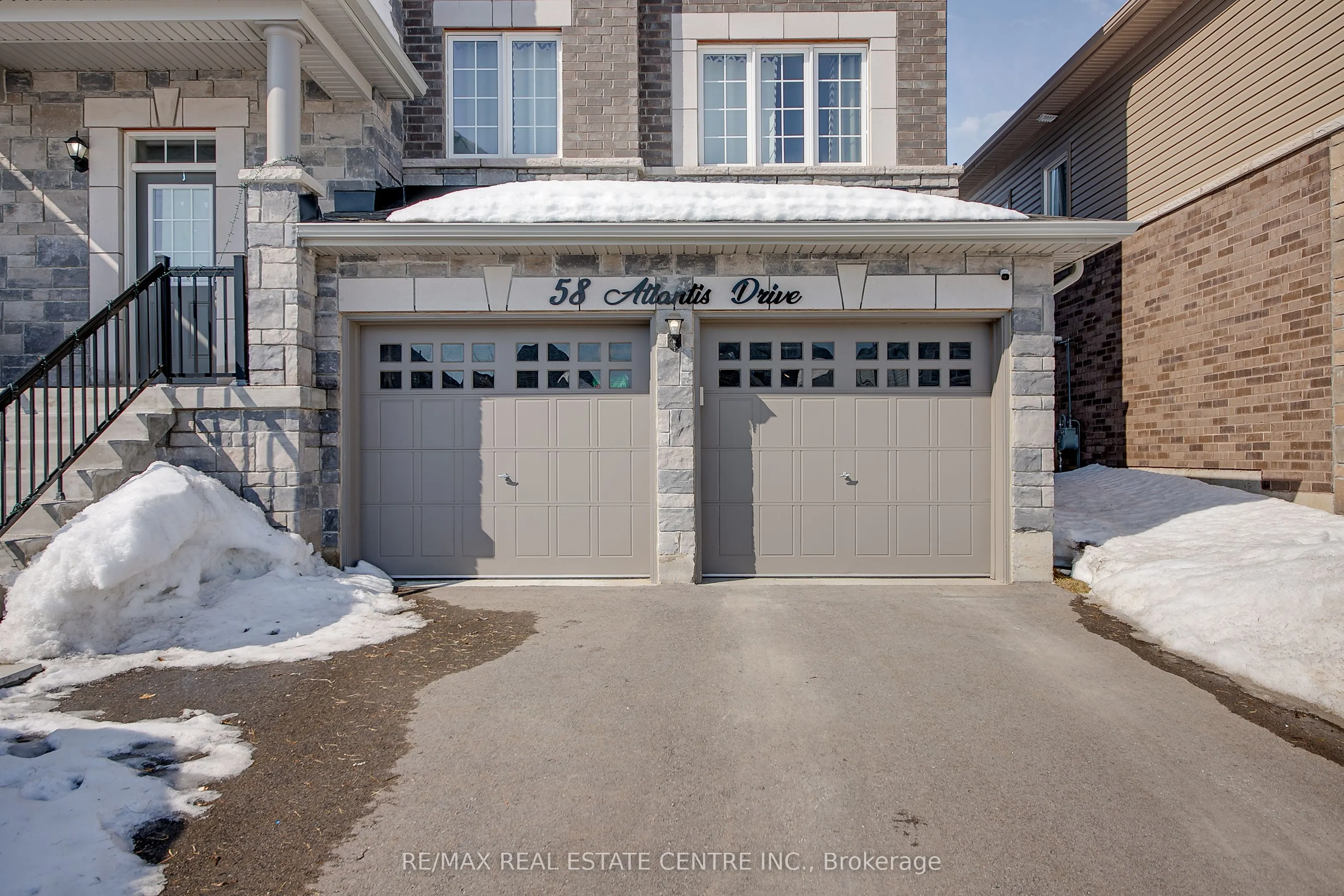 58 Atlantis Drive W