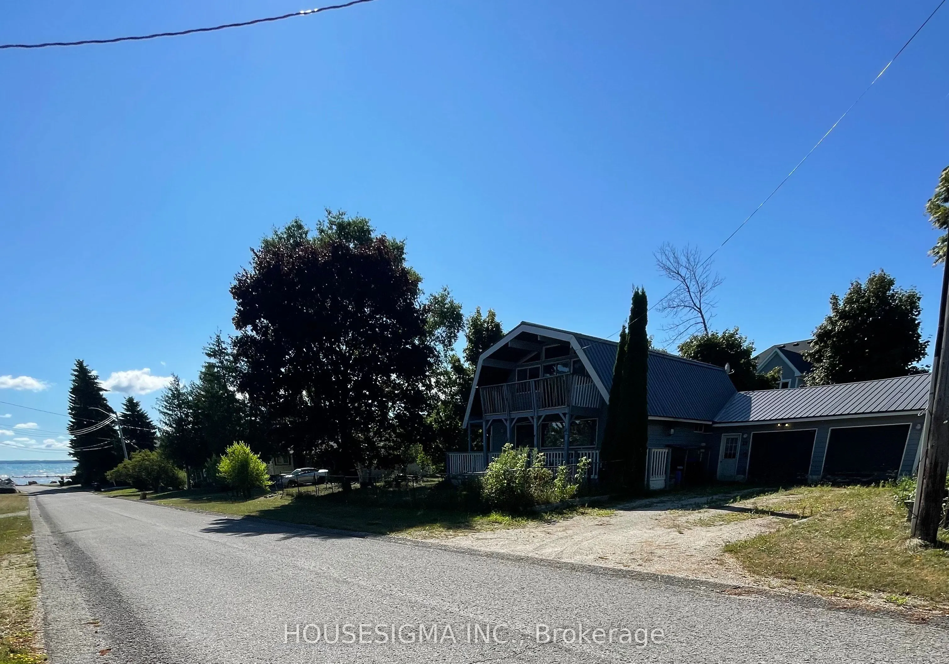 13 Bayview Avenue