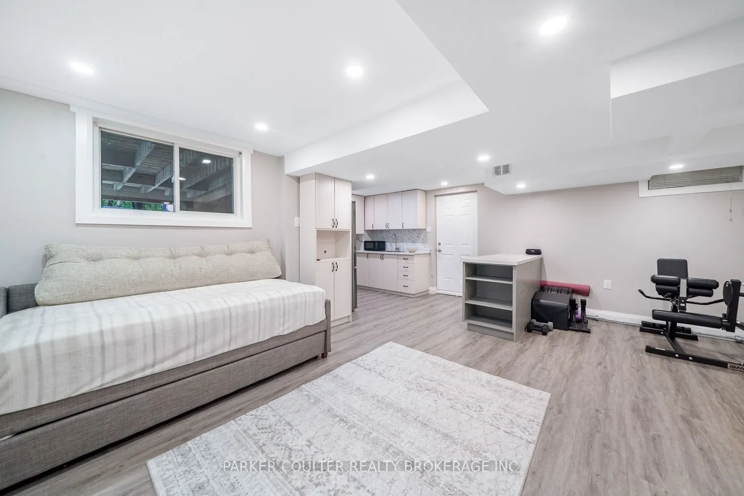 11 Mckenzie Crescent