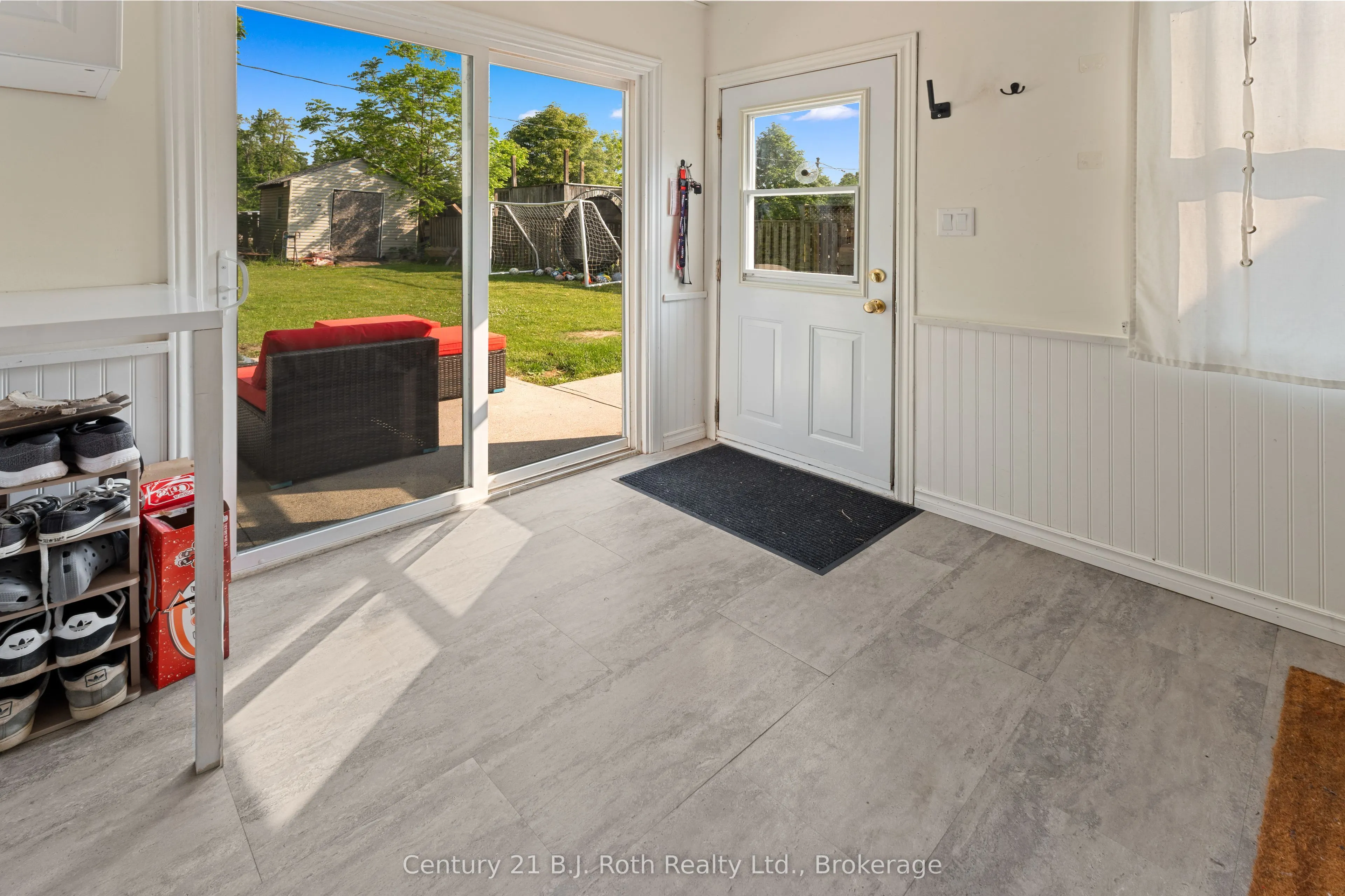 5 Albany Avenue