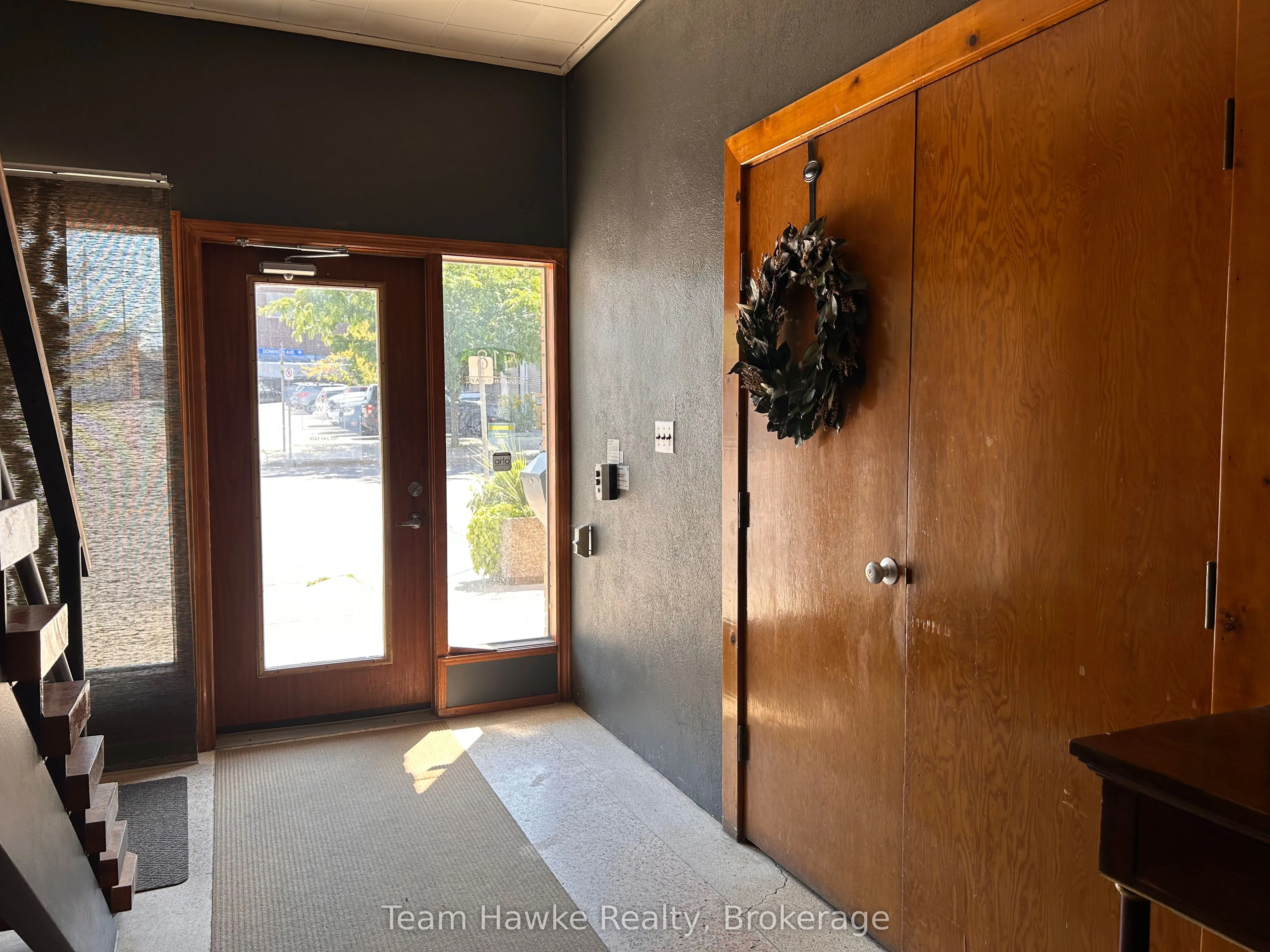 518 DOMINION Avenue, #Main Floor