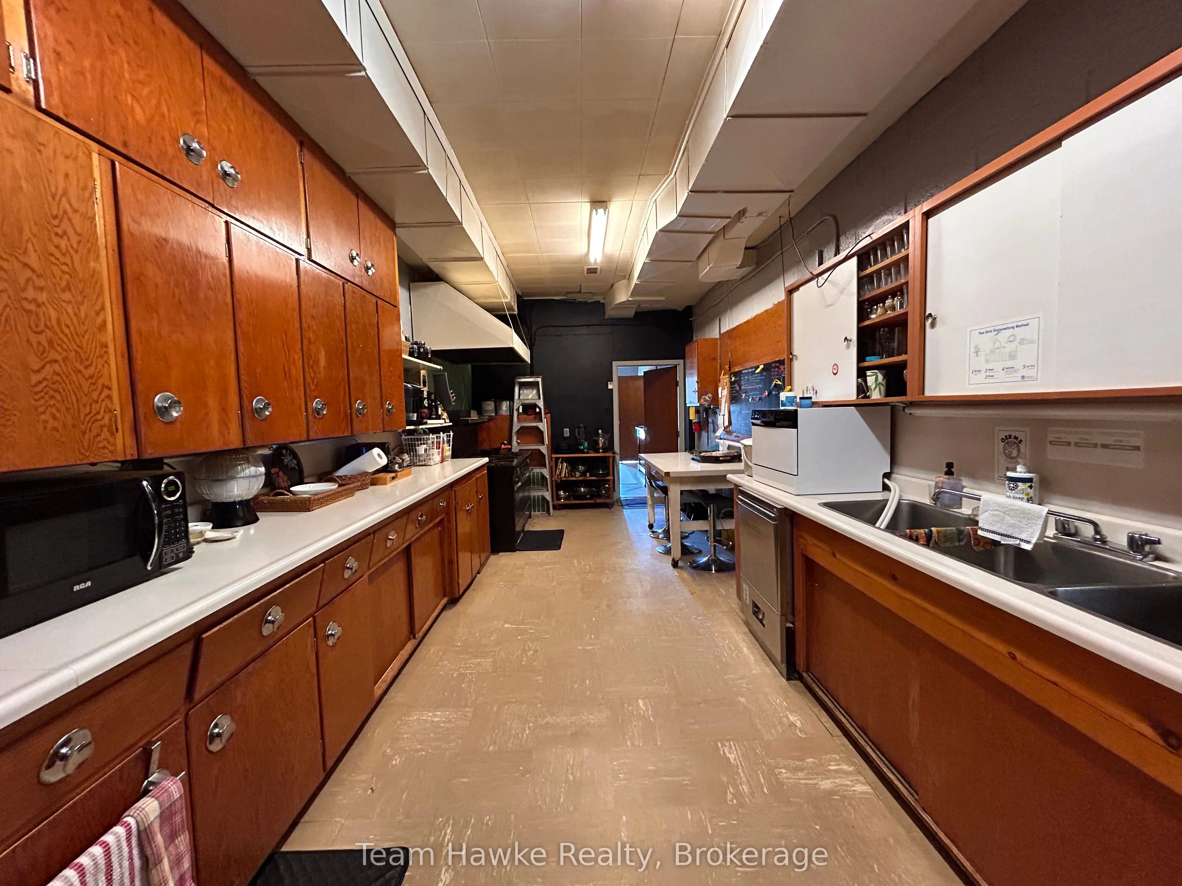 518 DOMINION Avenue, #Main Floor