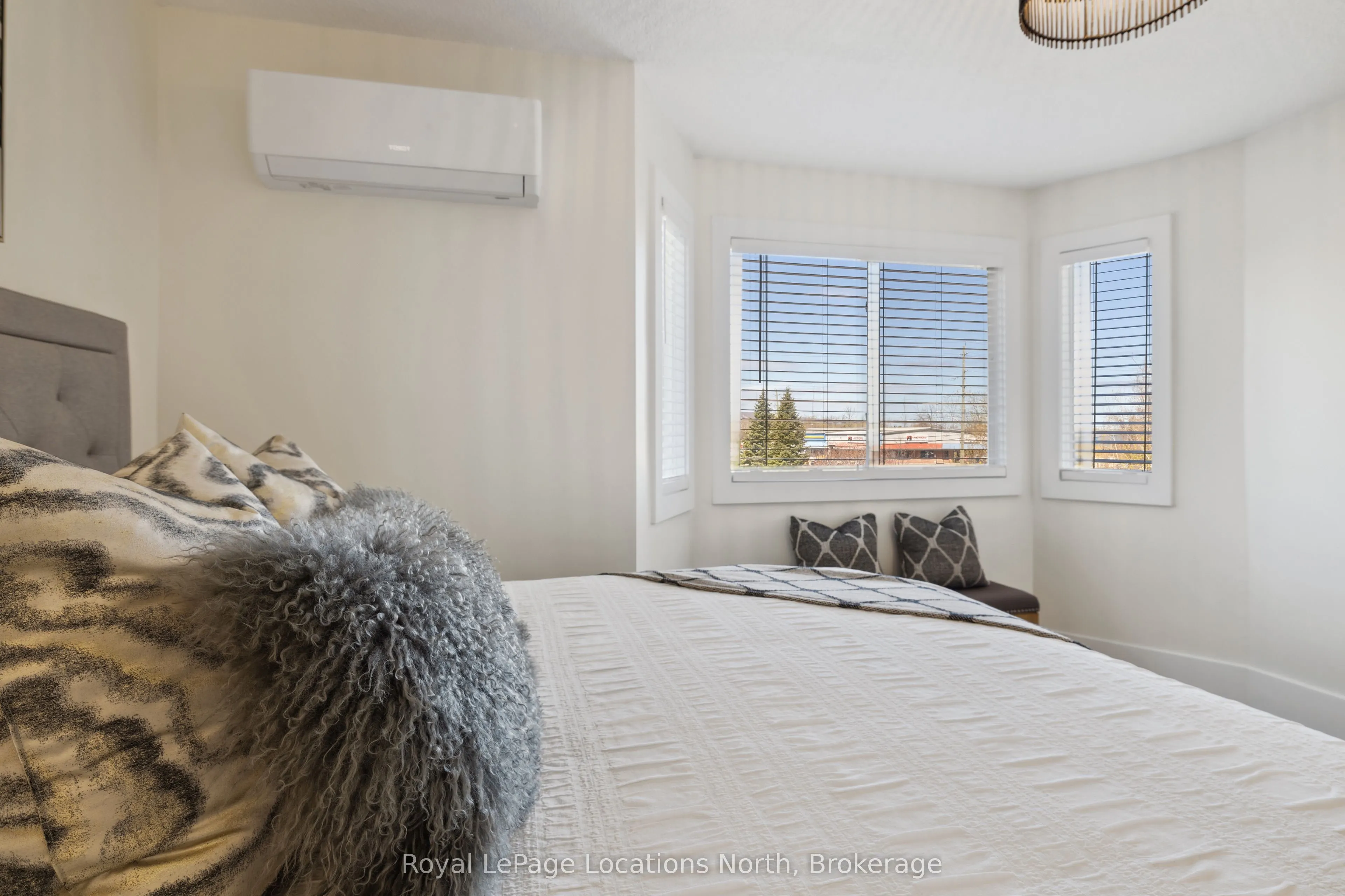 15 Watts Crescent, #16