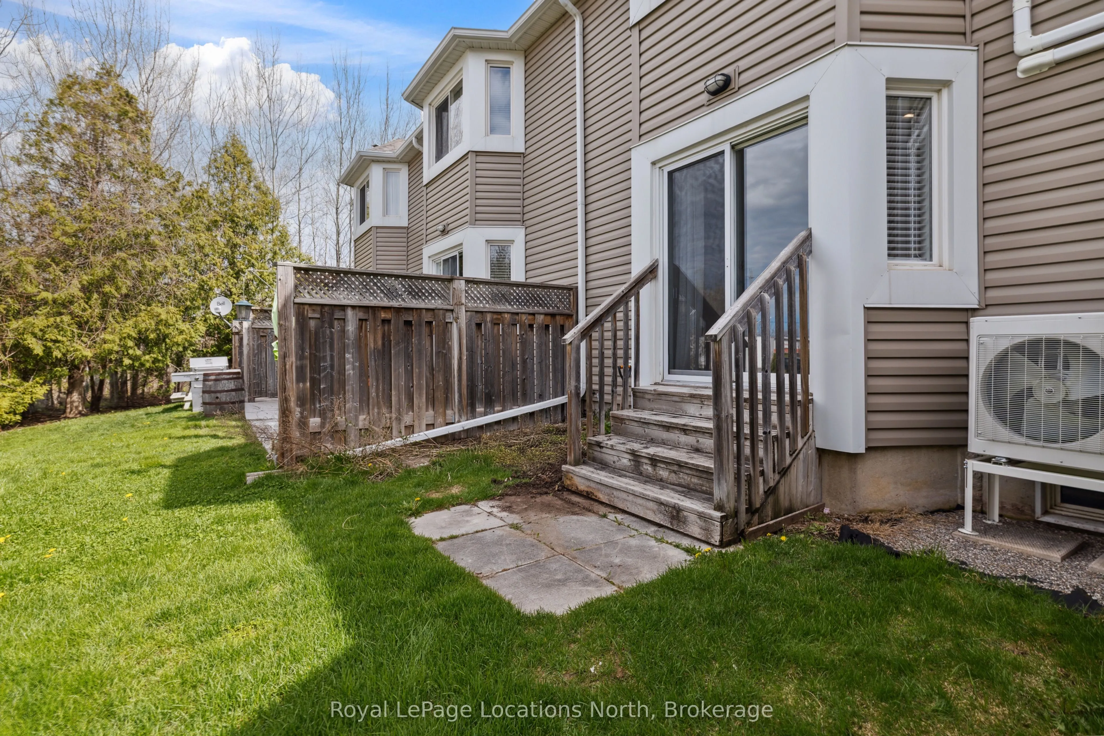 15 Watts Crescent, #16