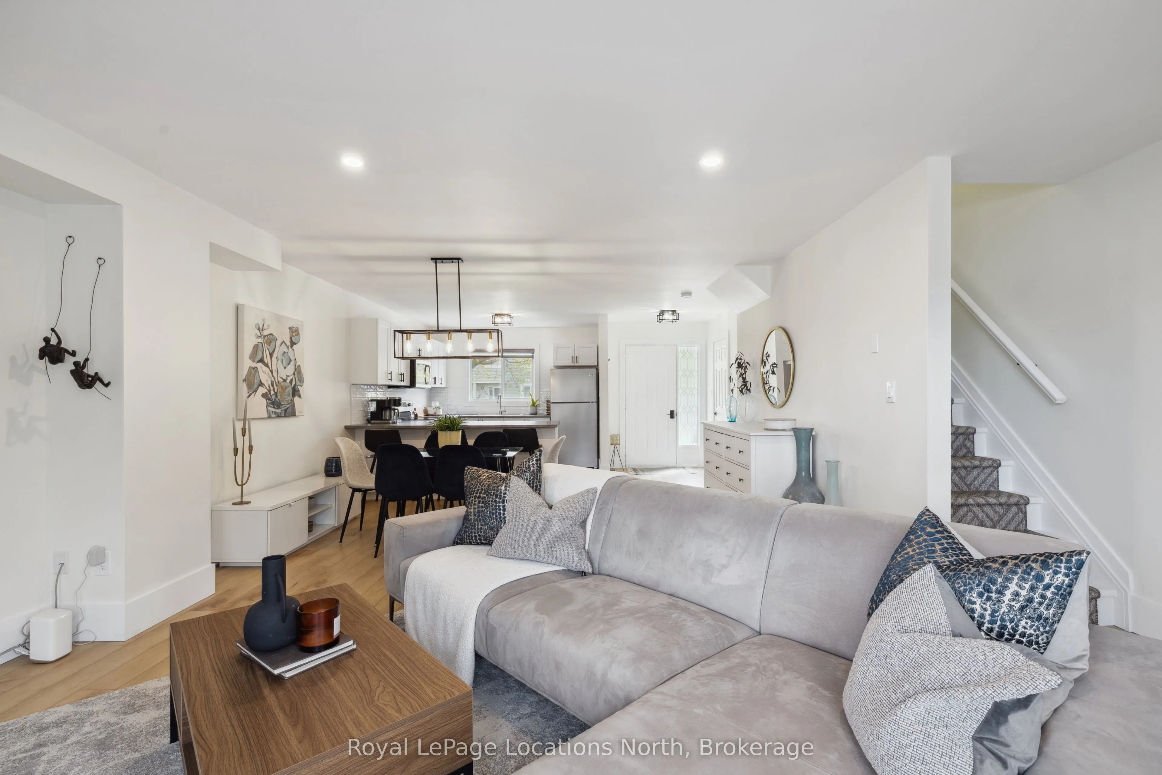 15 Watts Crescent, #16