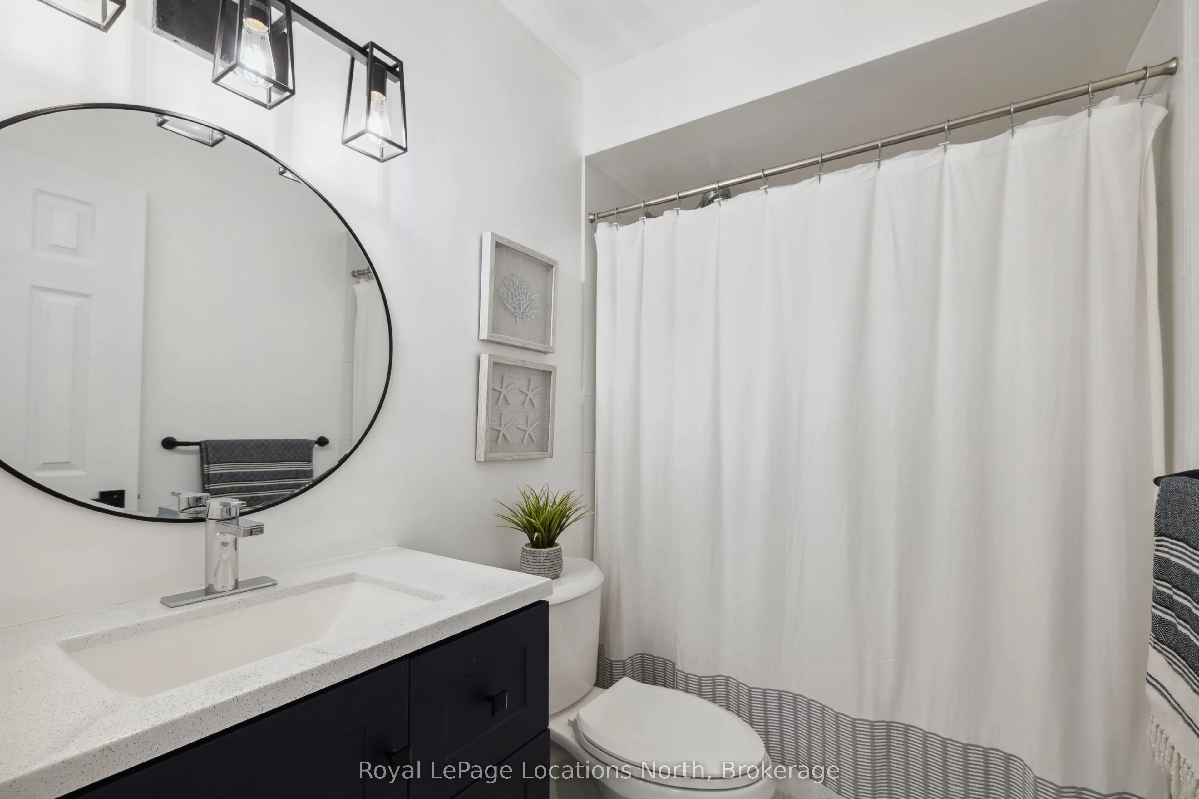 15 Watts Crescent, #16