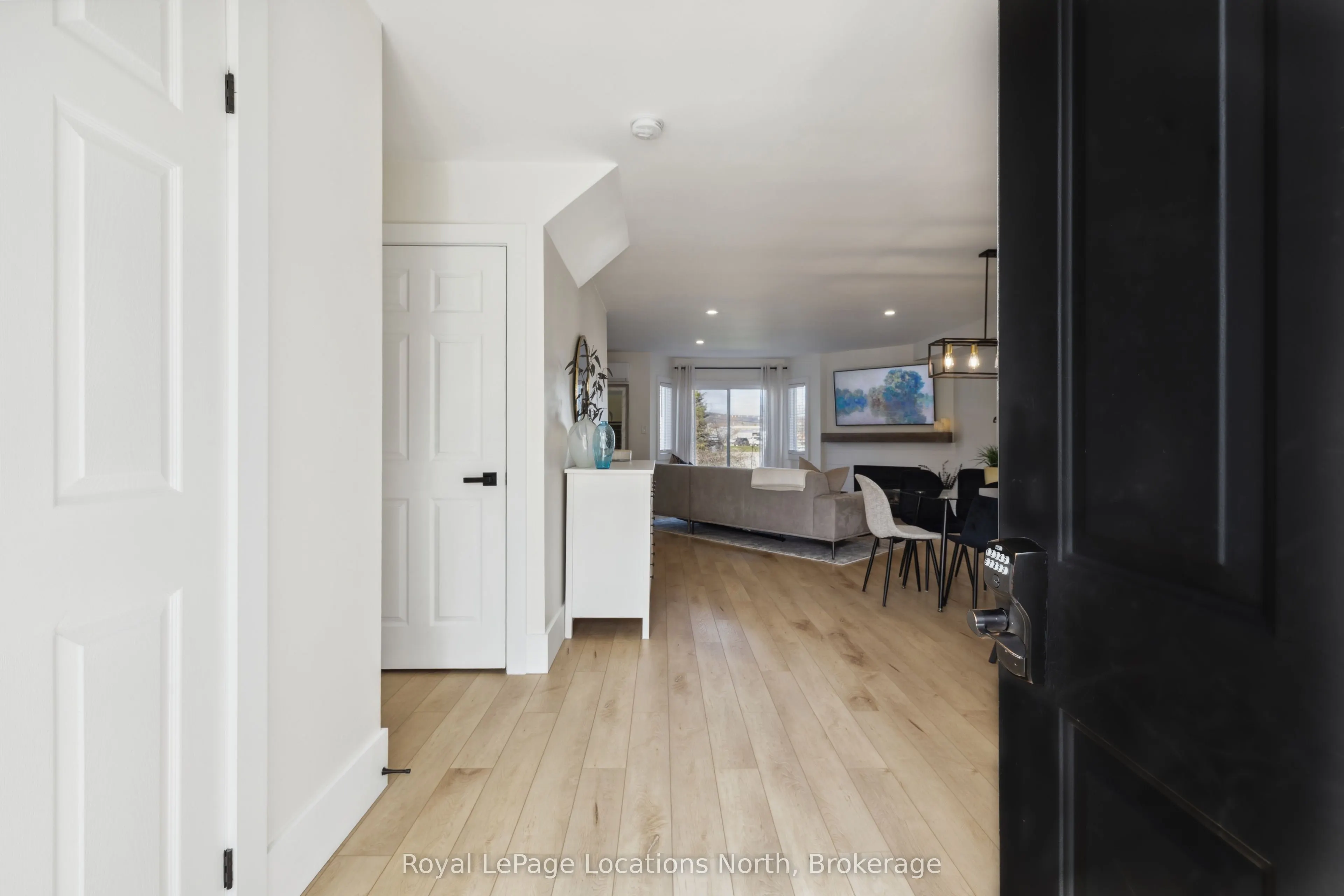 15 Watts Crescent, #16