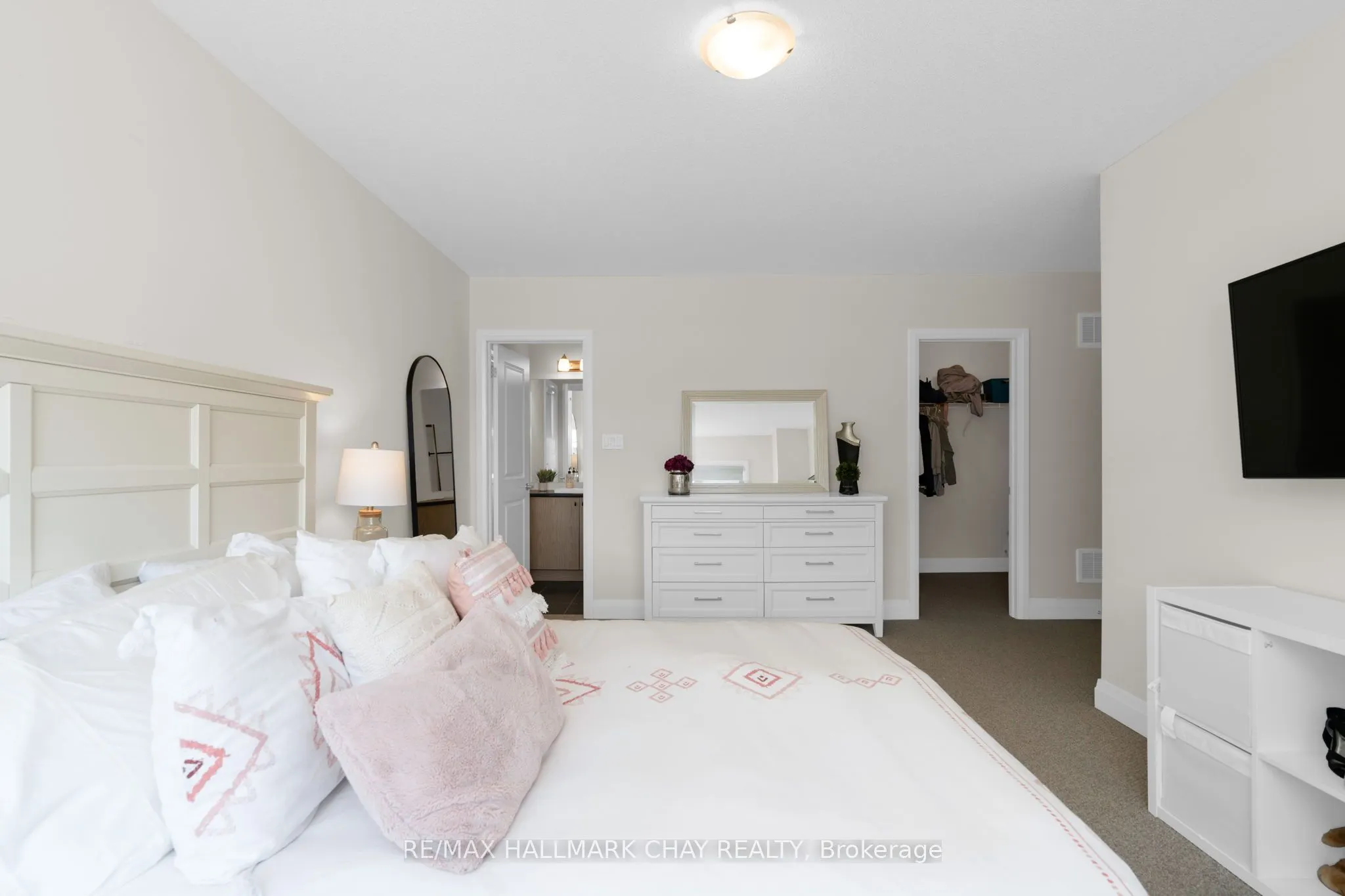 43 Calypso Avenue