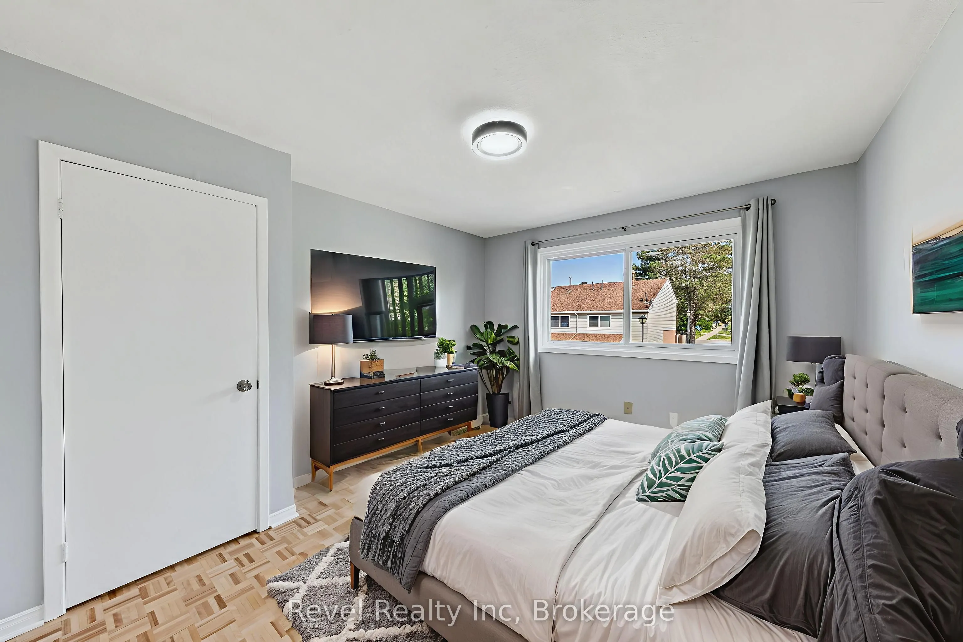 778 WILLIAM Street, #74