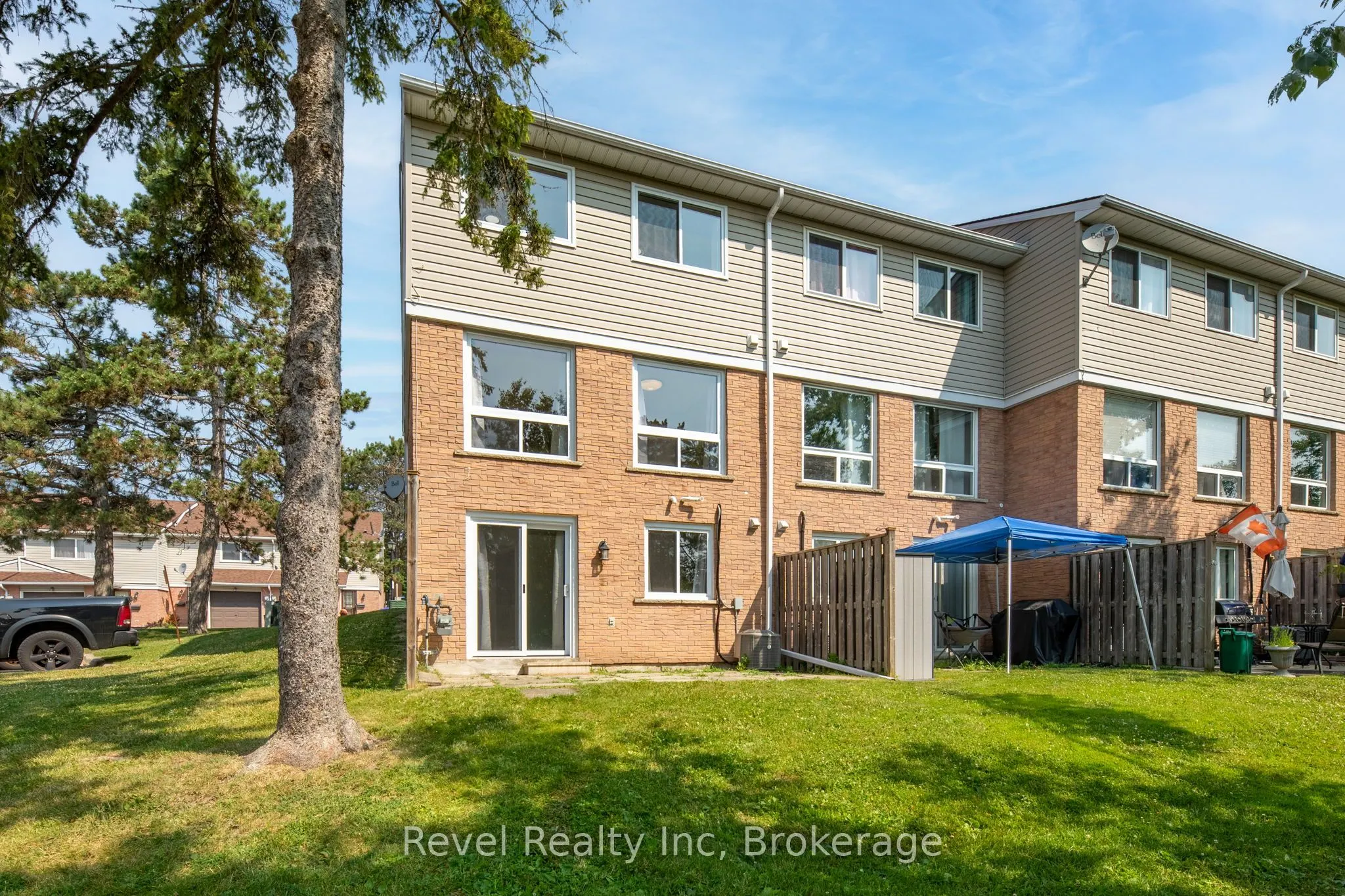 778 WILLIAM Street, #74