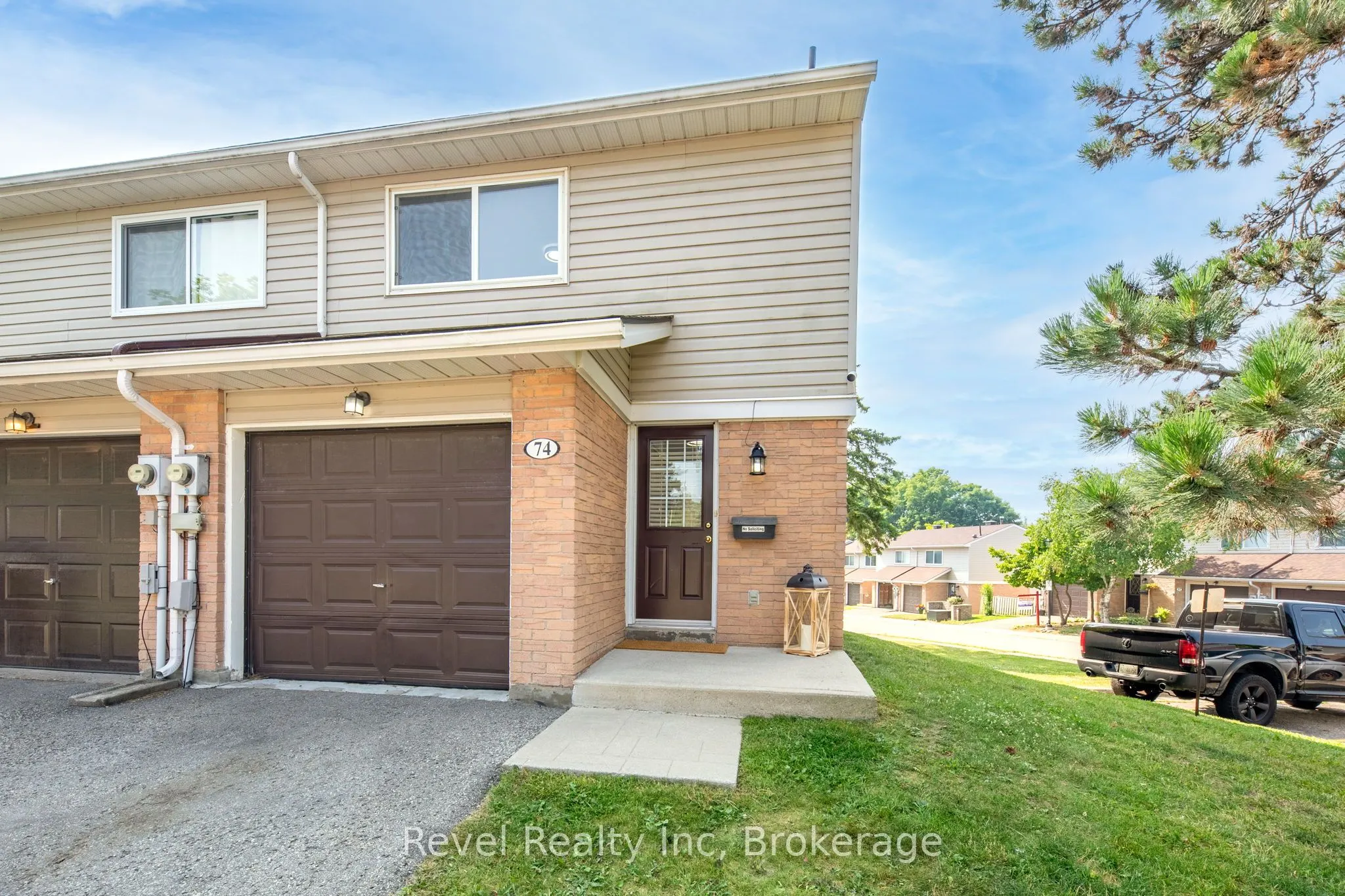 778 WILLIAM Street, #74