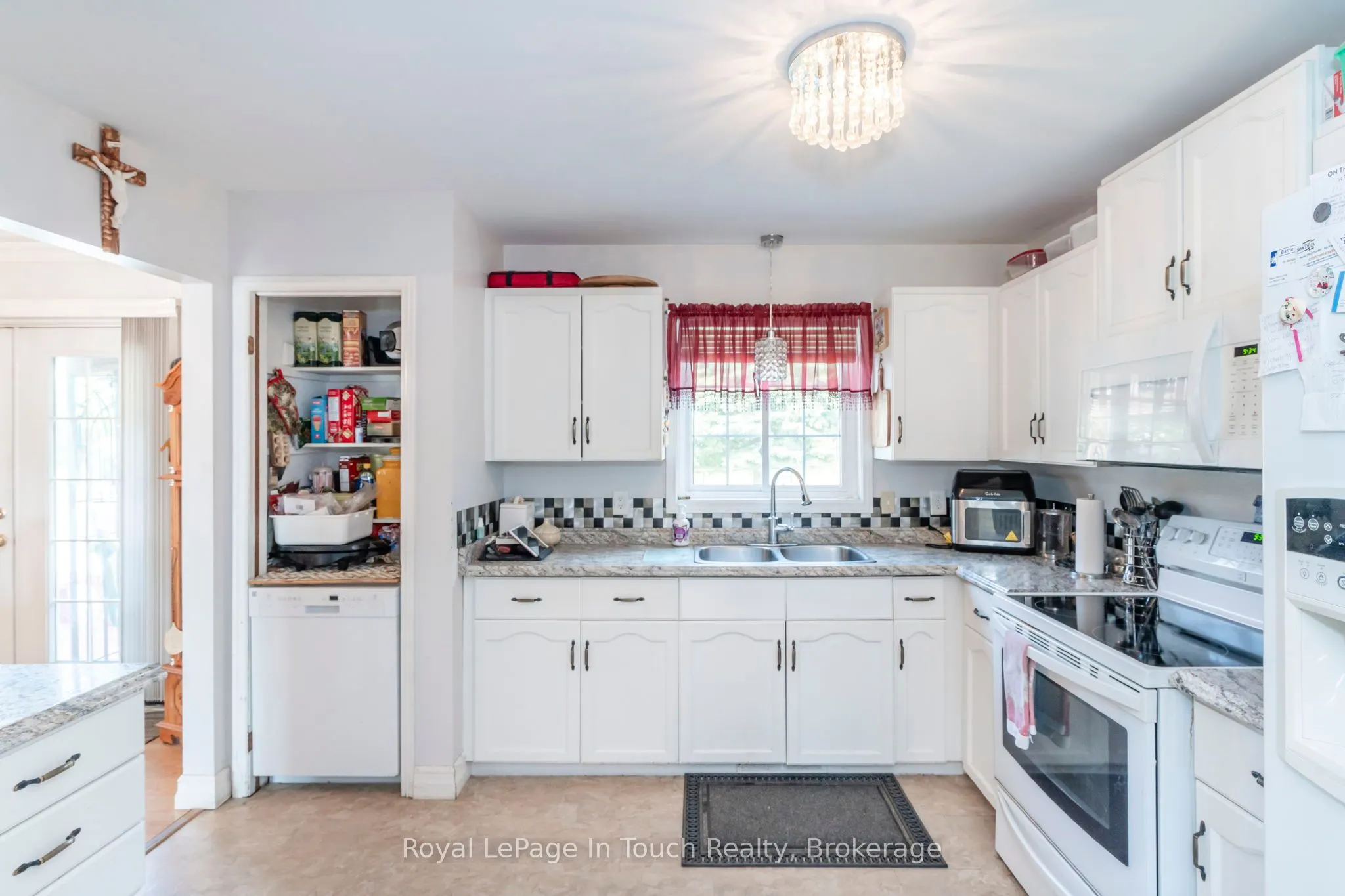 32 Bridle Road