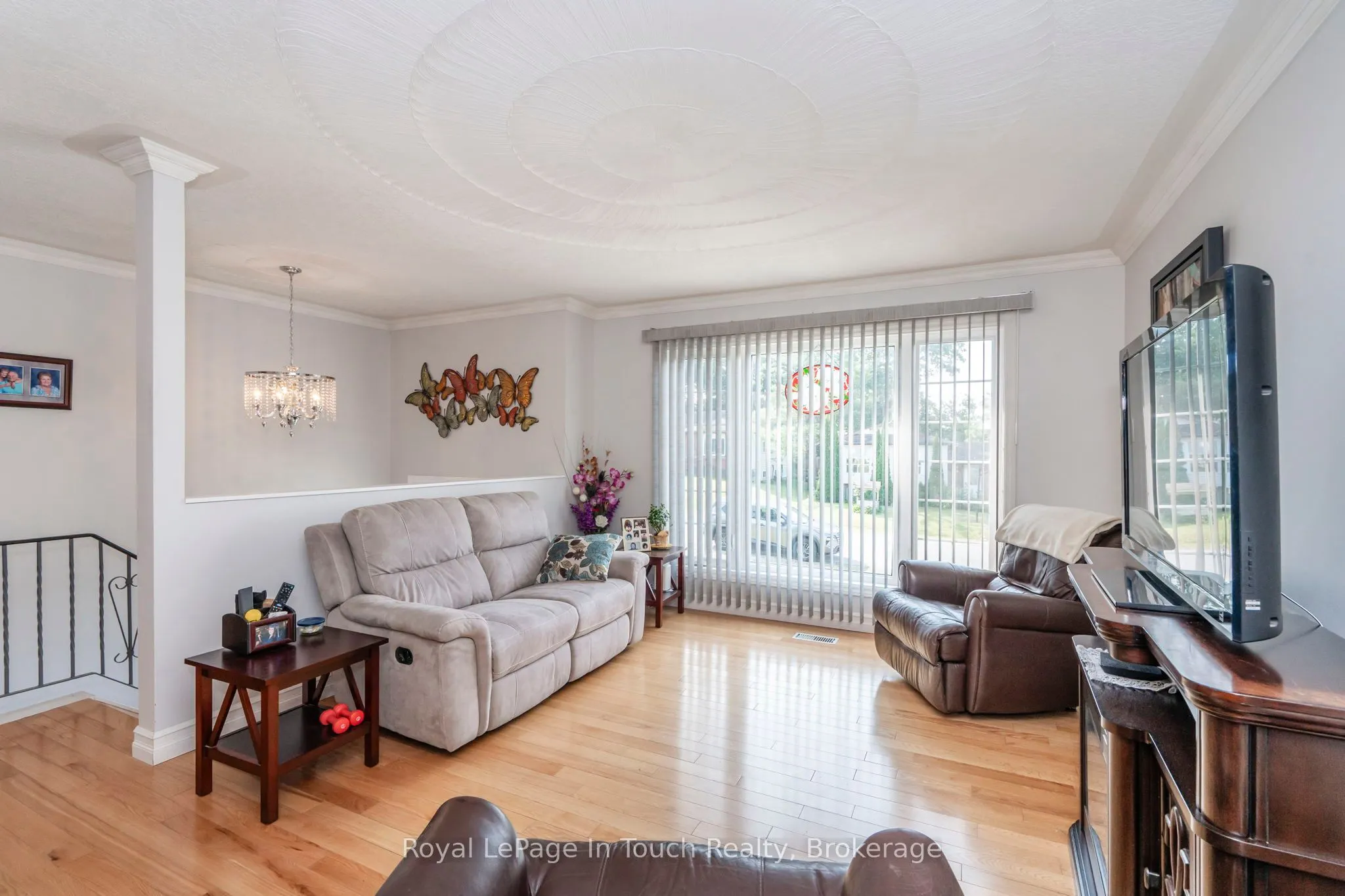 32 Bridle Road