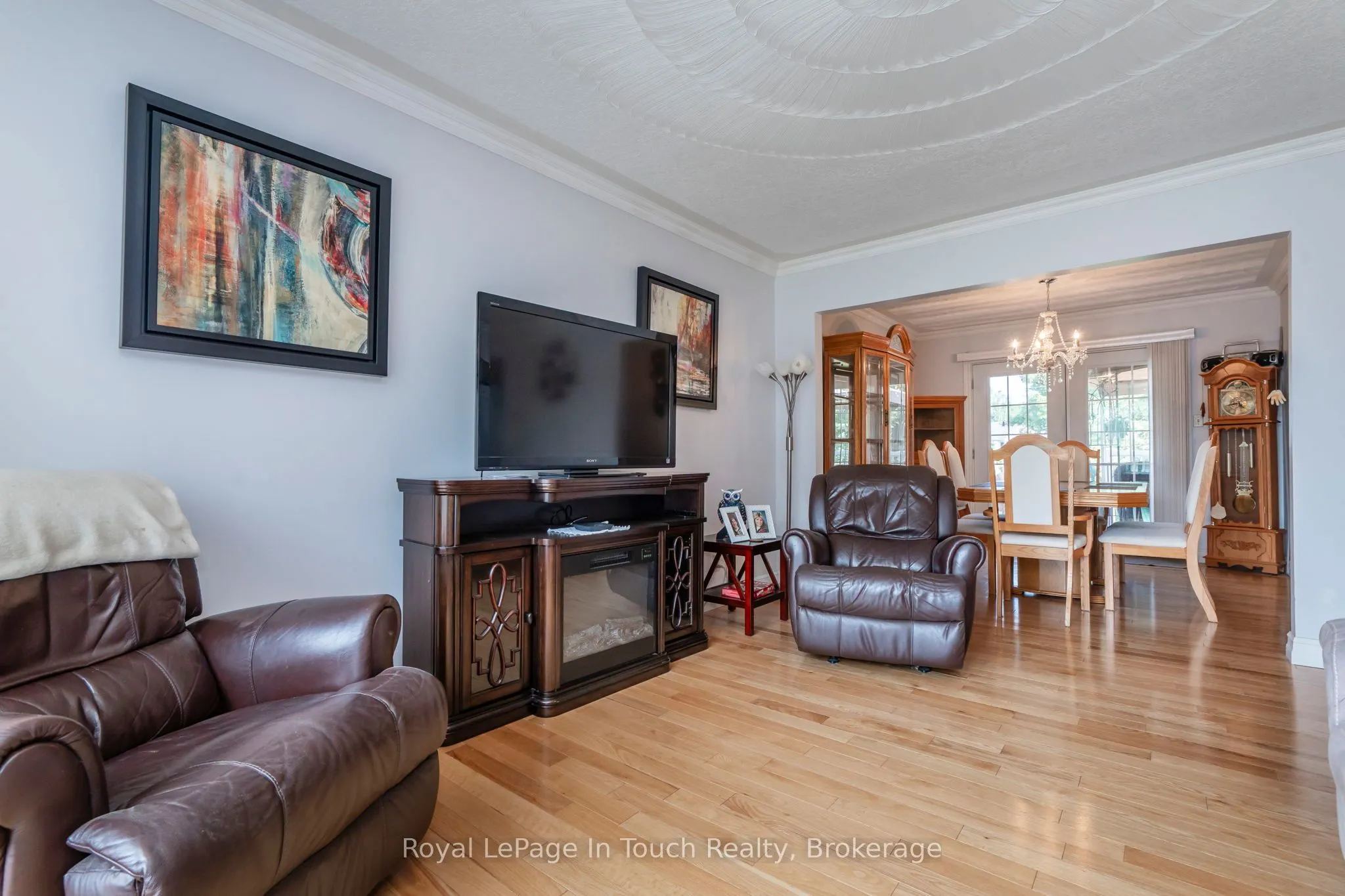 32 Bridle Road