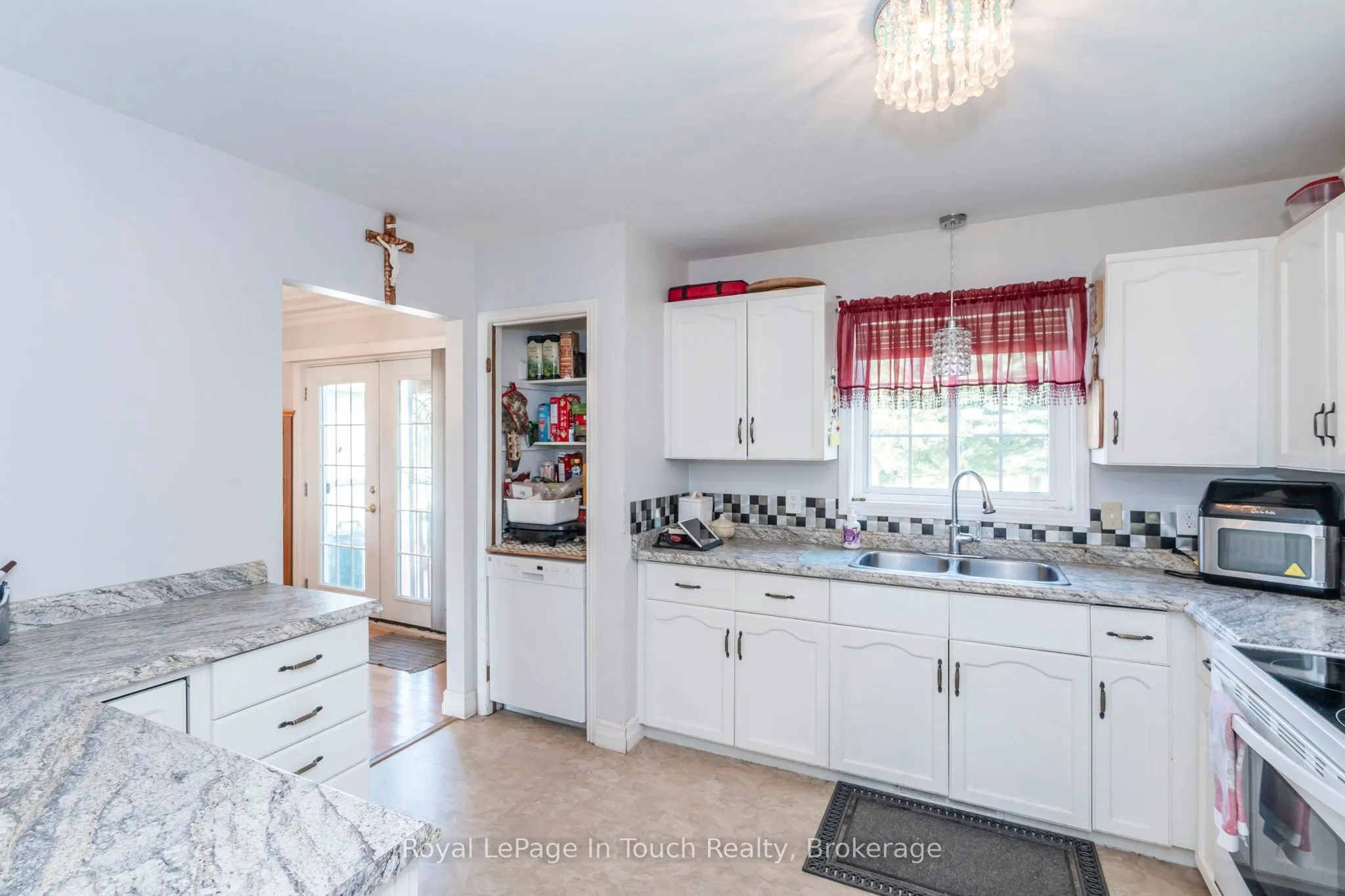 32 Bridle Road