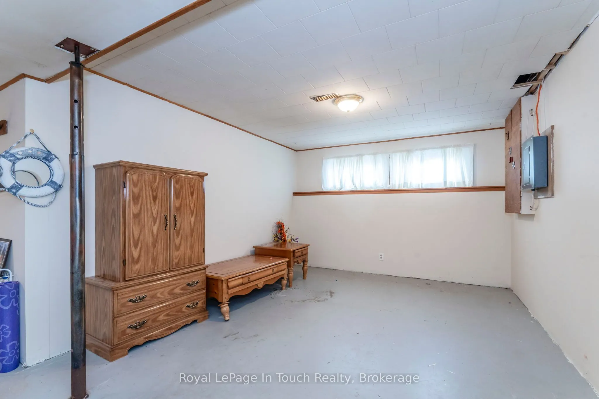 32 Bridle Road