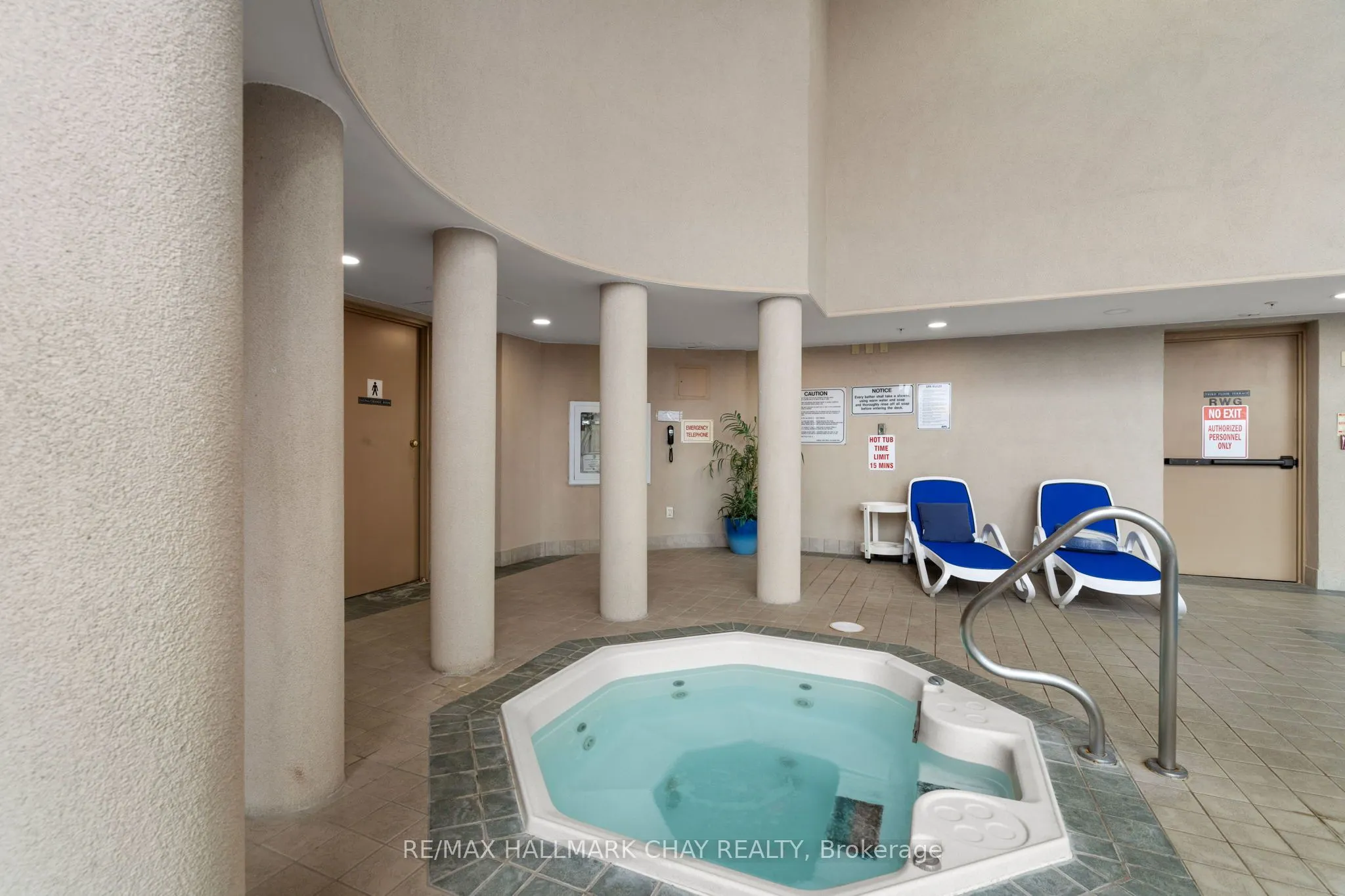 6 Toronto Street, #1006