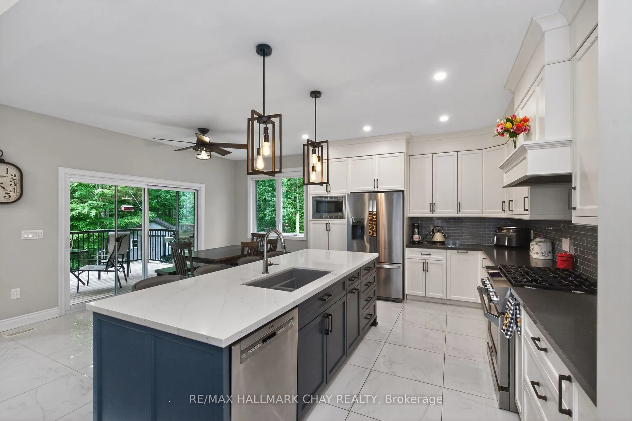 2 Timberland Court S