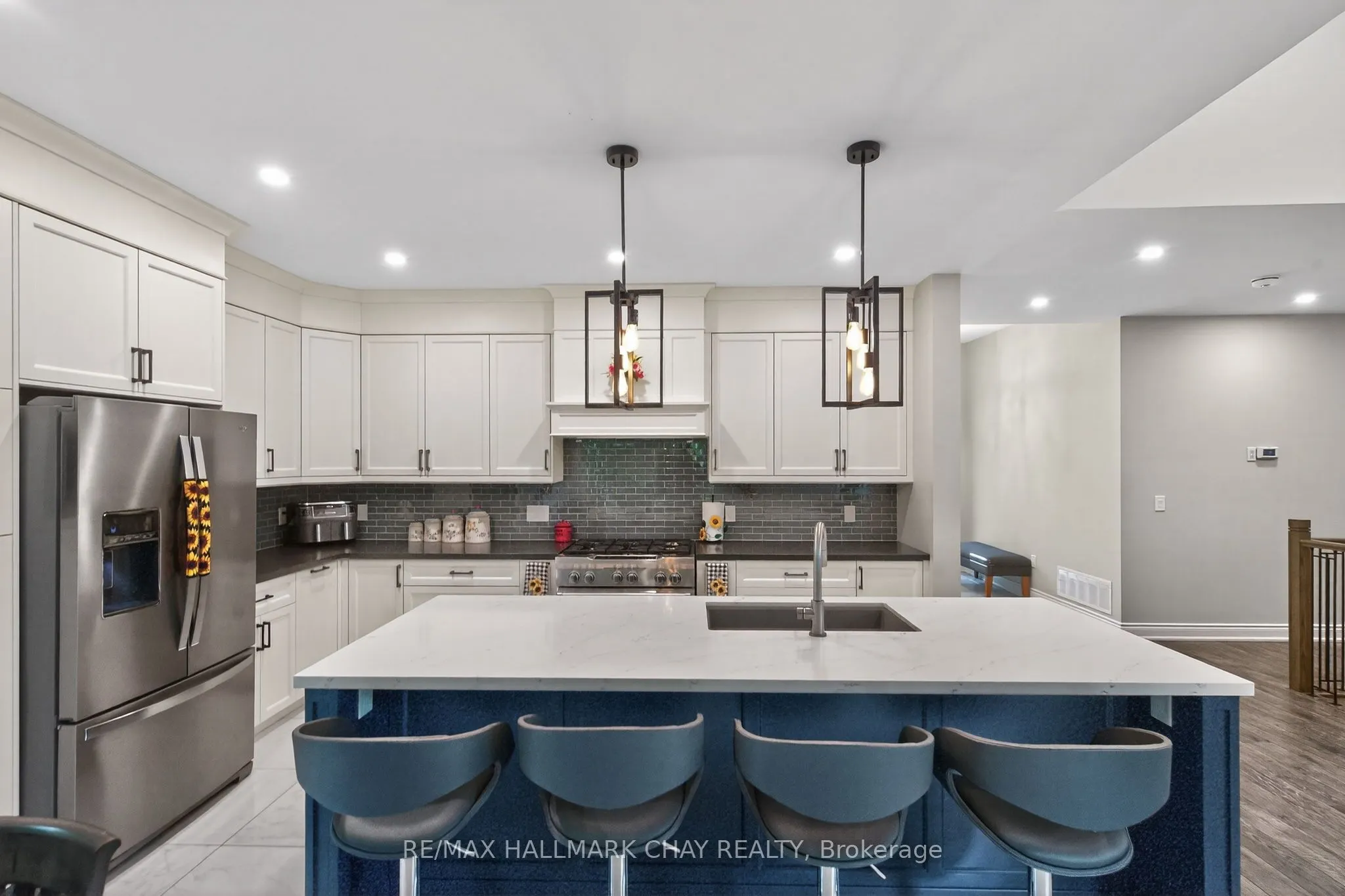 2 Timberland Court S