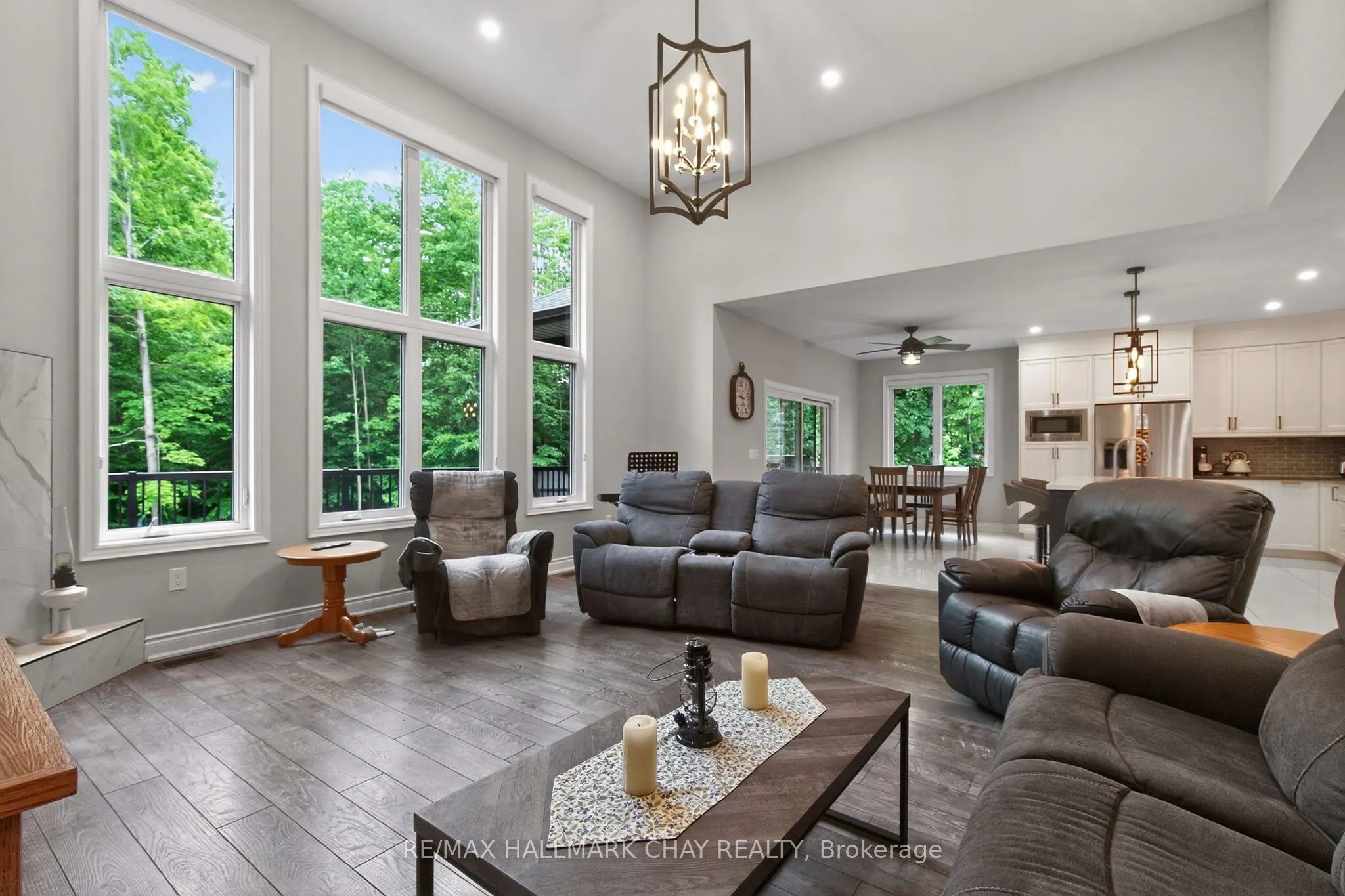 2 Timberland Court S