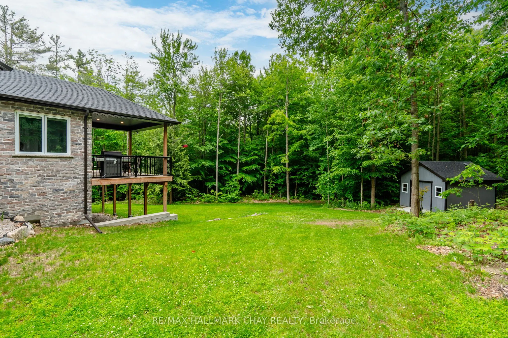 2 Timberland Court S